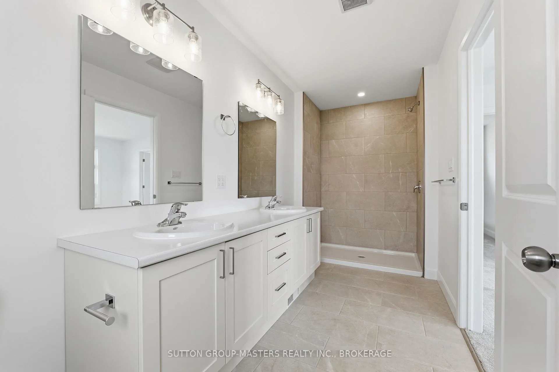 Photo 24 of 255 Pratt Drive, Loyalist, Amherstview — HOMEH