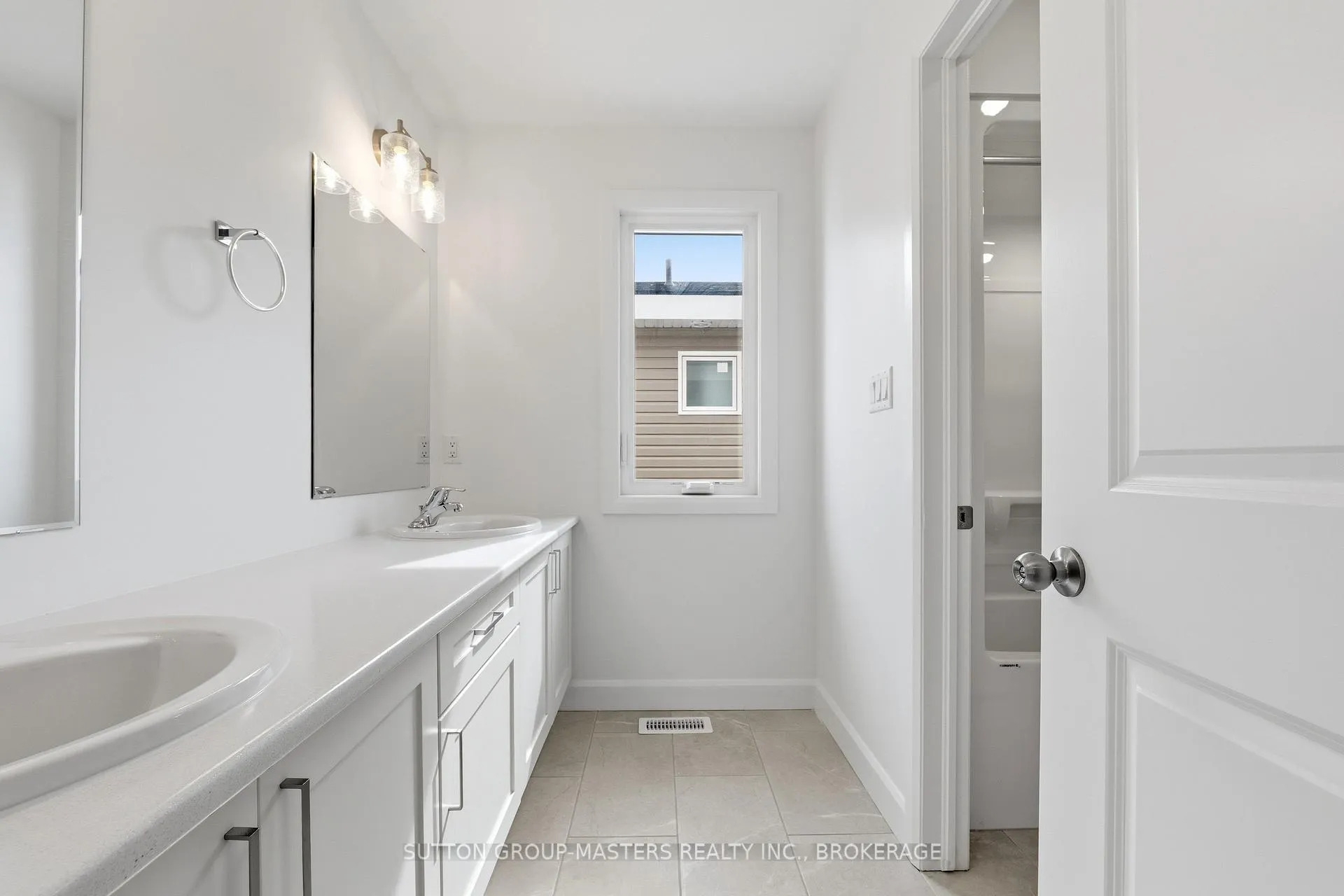 Photo 30 of 255 Pratt Drive, Loyalist, Amherstview — HOMEH