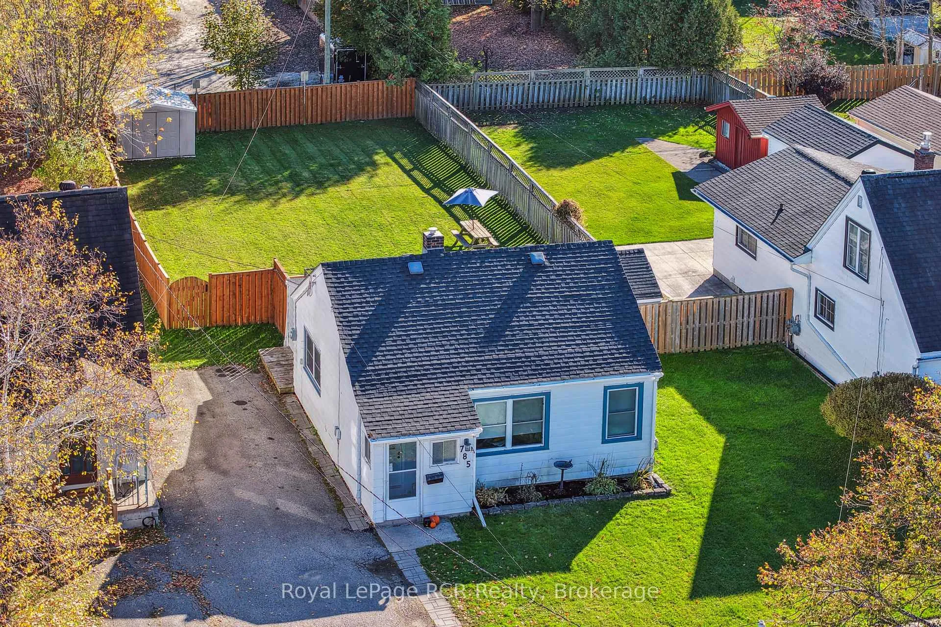 Photo 2 of 785 6th 'A' Street E, Owen Sound — HOMEH