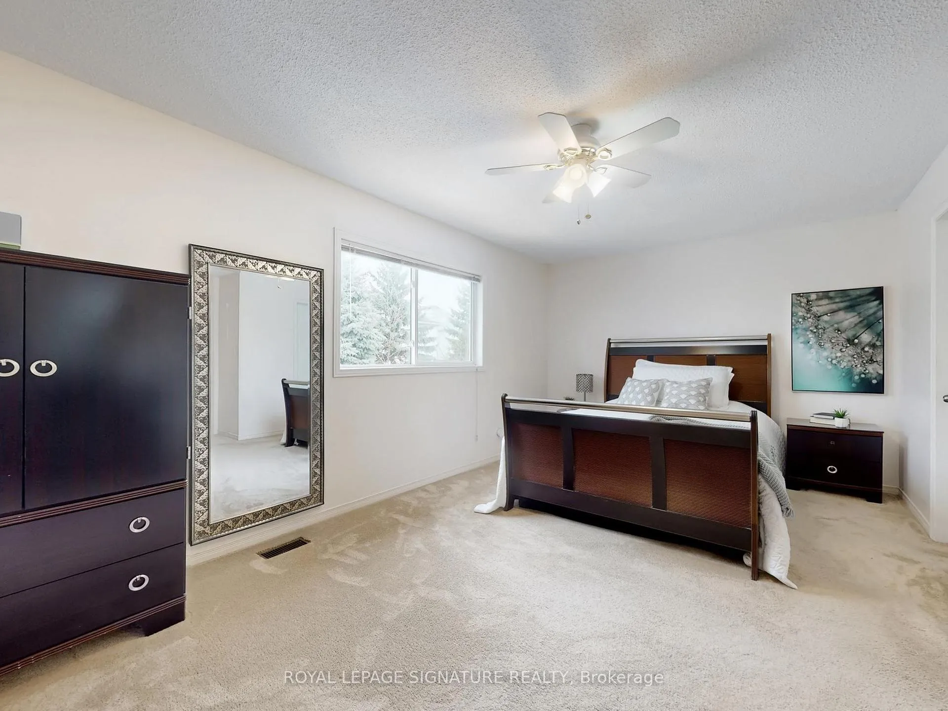 Photo 17 of 1070 Summitview Crescent, Oshawa, Pinecrest — HOMEH