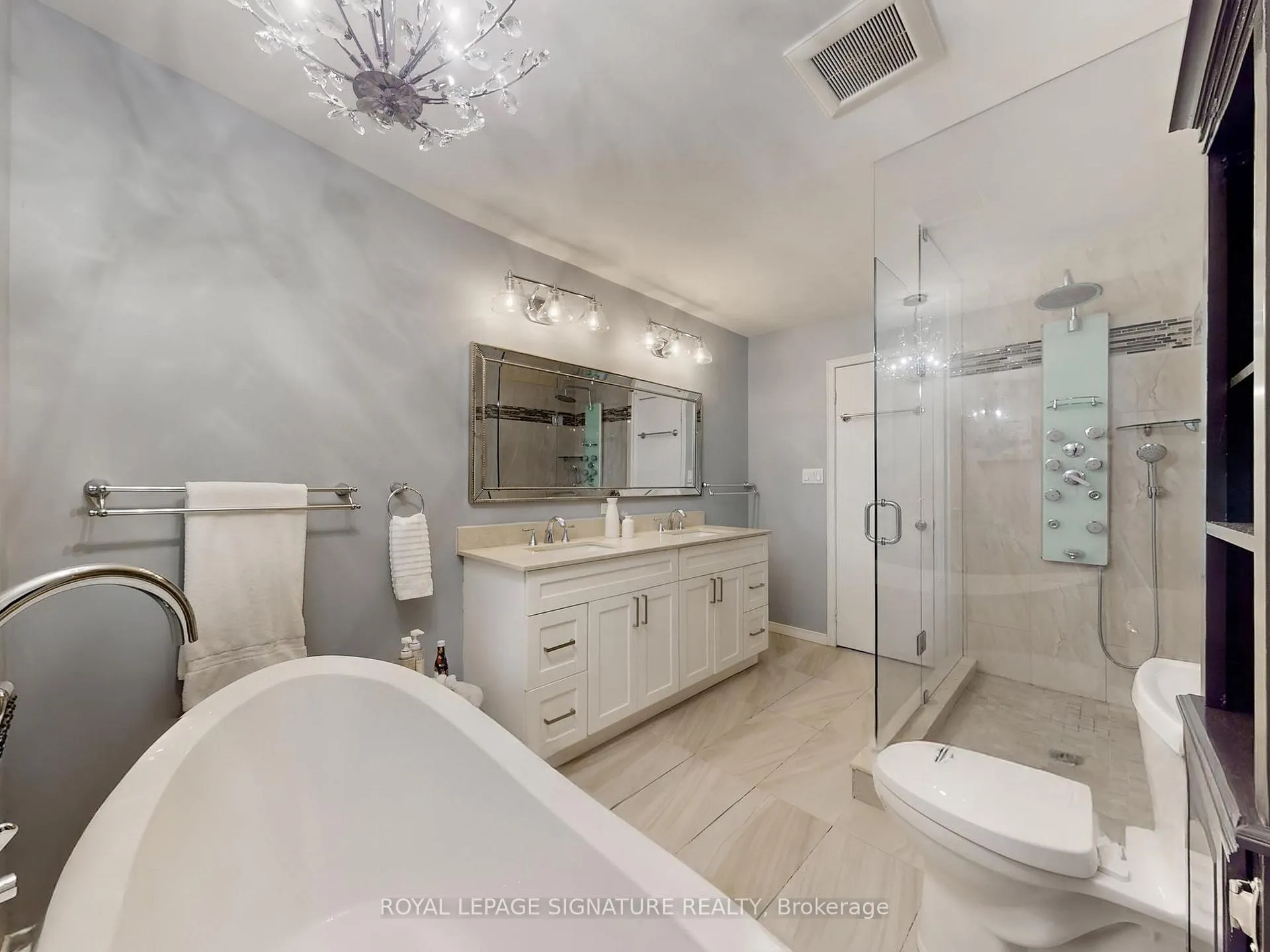 Photo 21 of 1070 Summitview Crescent, Oshawa, Pinecrest — HOMEH
