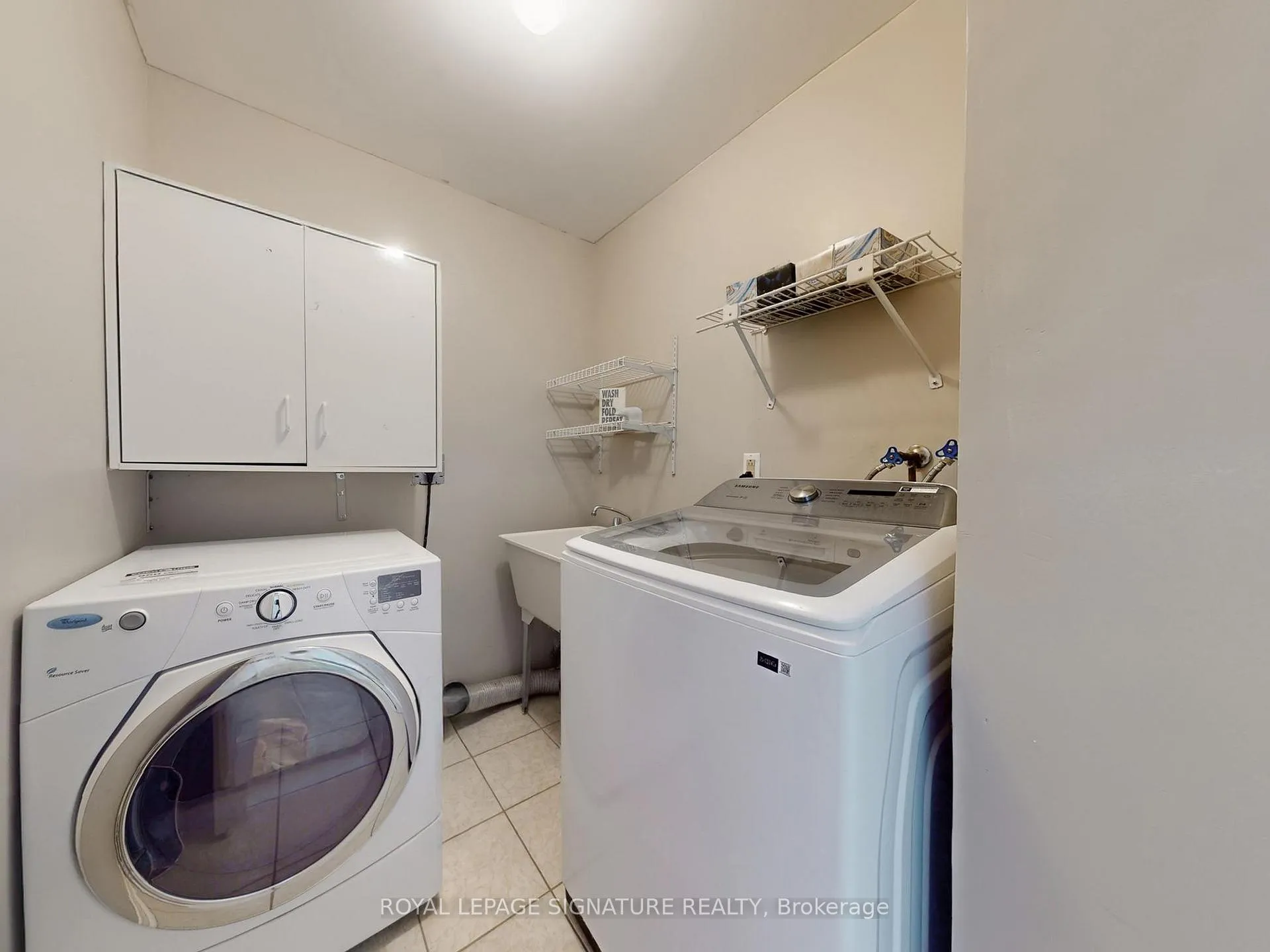 Photo 29 of 1070 Summitview Crescent, Oshawa, Pinecrest — HOMEH