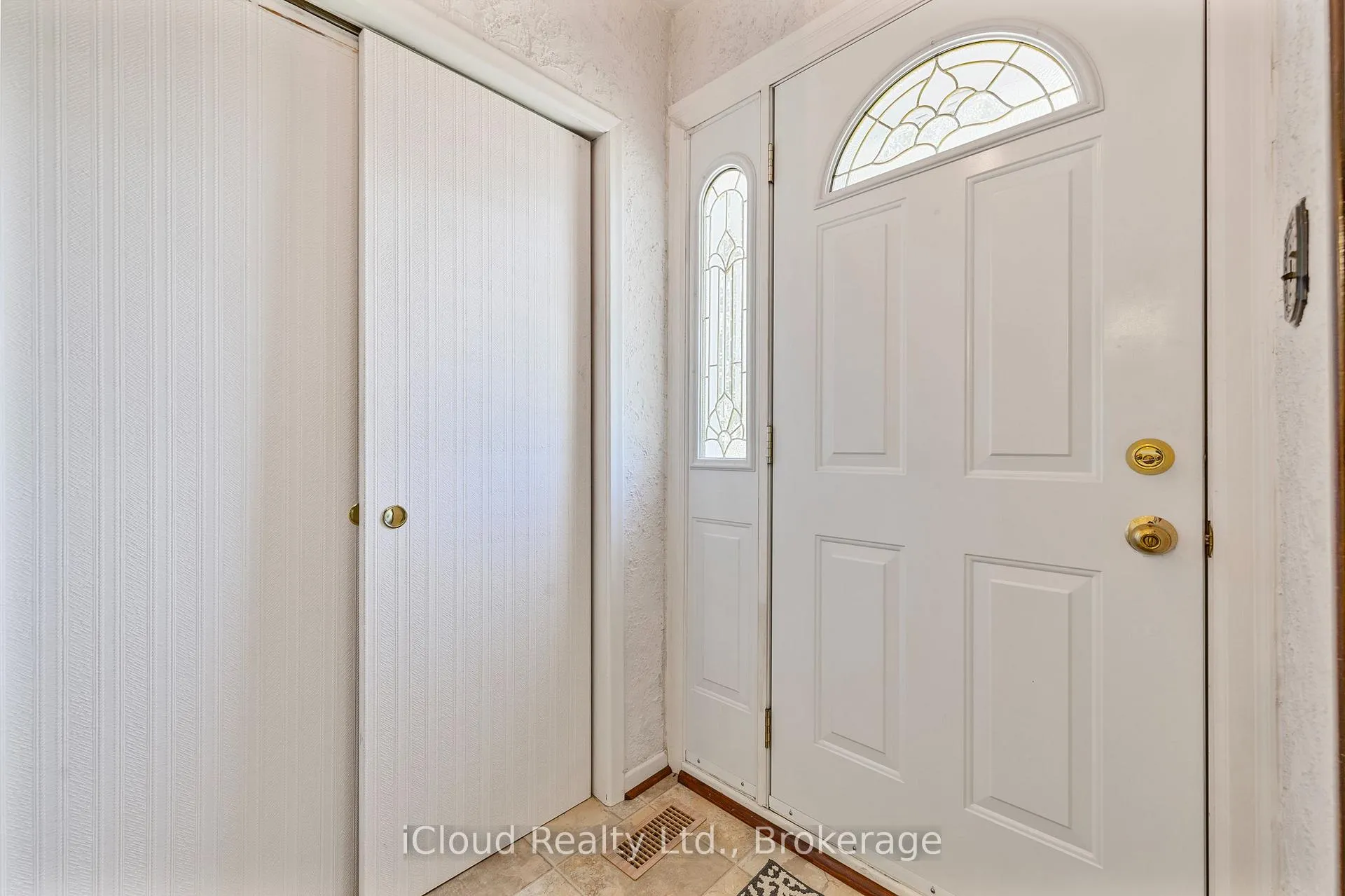 Photo 6 of 192 Beechgrove Drive, Scarborough, West Hill — HOMEH