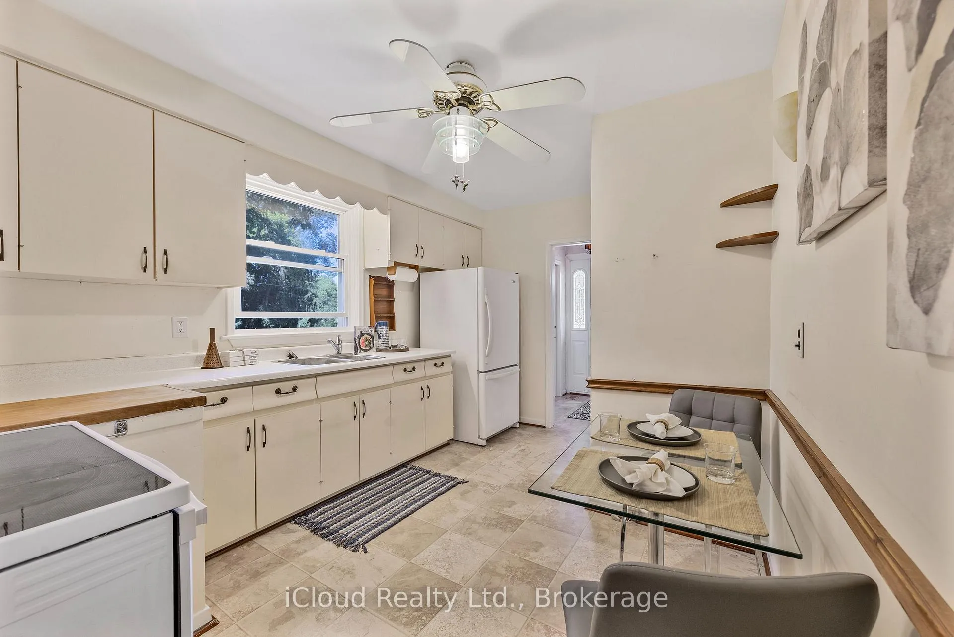 Photo 13 of 192 Beechgrove Drive, Scarborough, West Hill — HOMEH