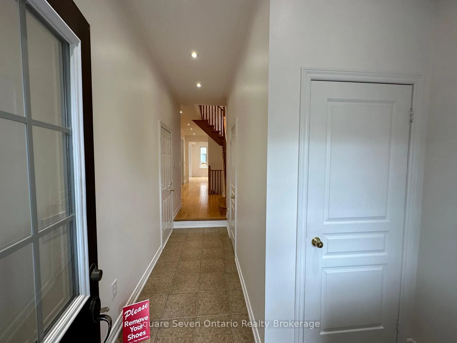 Photo 2 of Unit Upper Level, 34 Vanderpool Crescent, Brampton, Bram East — HOMEH