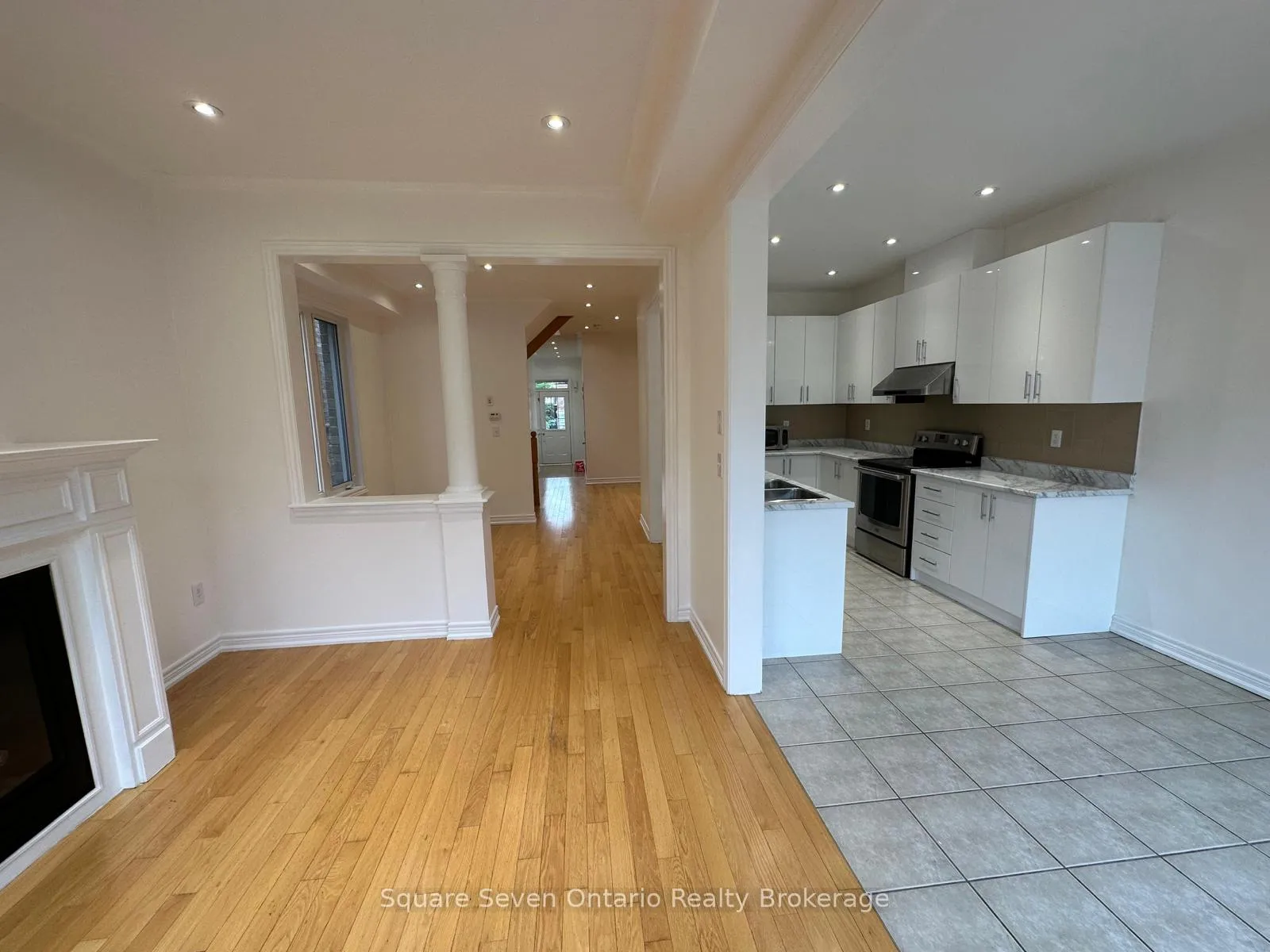 Photo 8 of Unit Upper Level, 34 Vanderpool Crescent, Brampton, Bram East — HOMEH