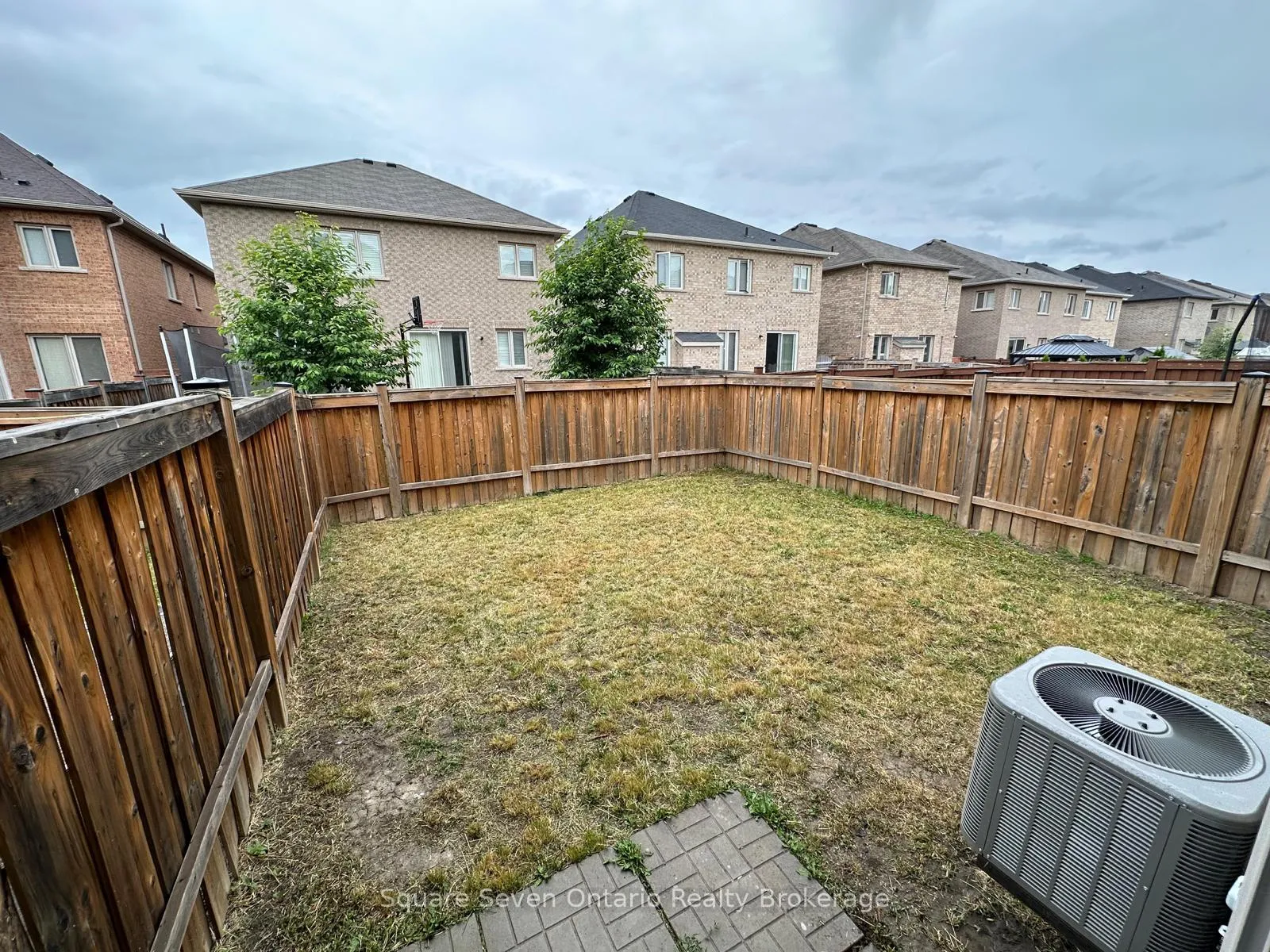 Photo 19 of Unit Upper Level, 34 Vanderpool Crescent, Brampton, Bram East — HOMEH