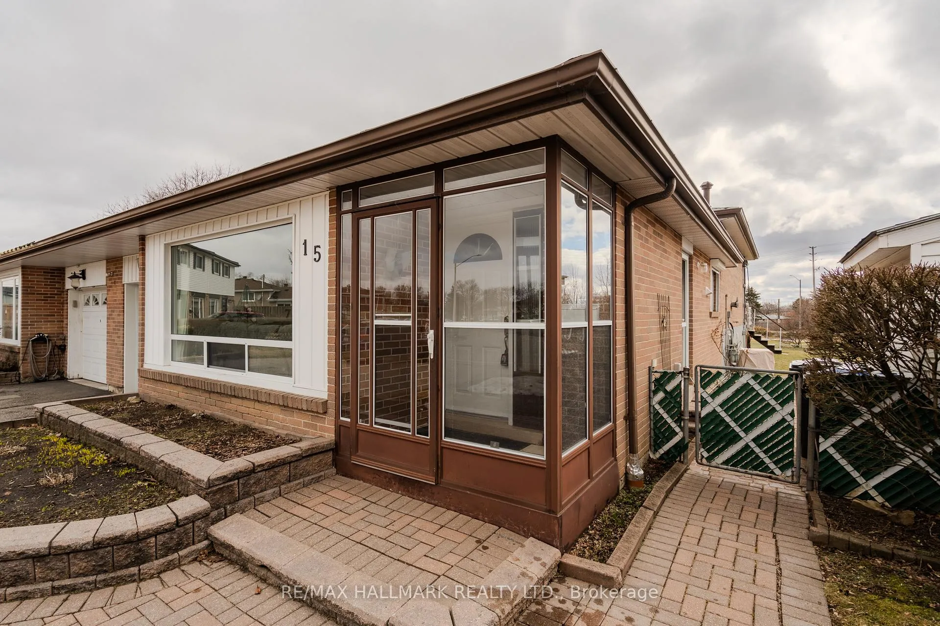 Photo 6 of 15 Dalton Place, Brampton, Southgate — HOMEH