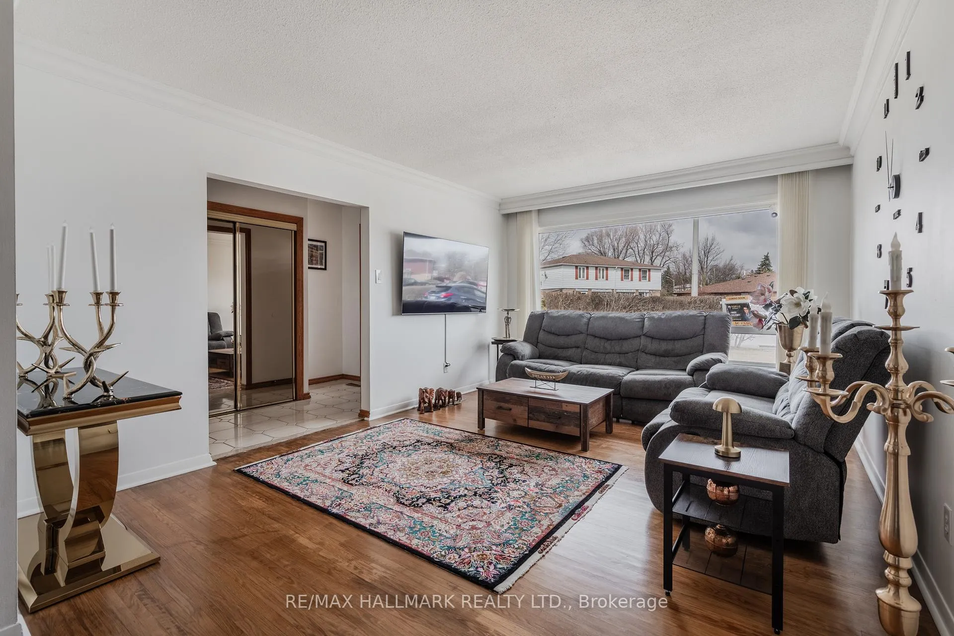 Photo 9 of 15 Dalton Place, Brampton, Southgate — HOMEH