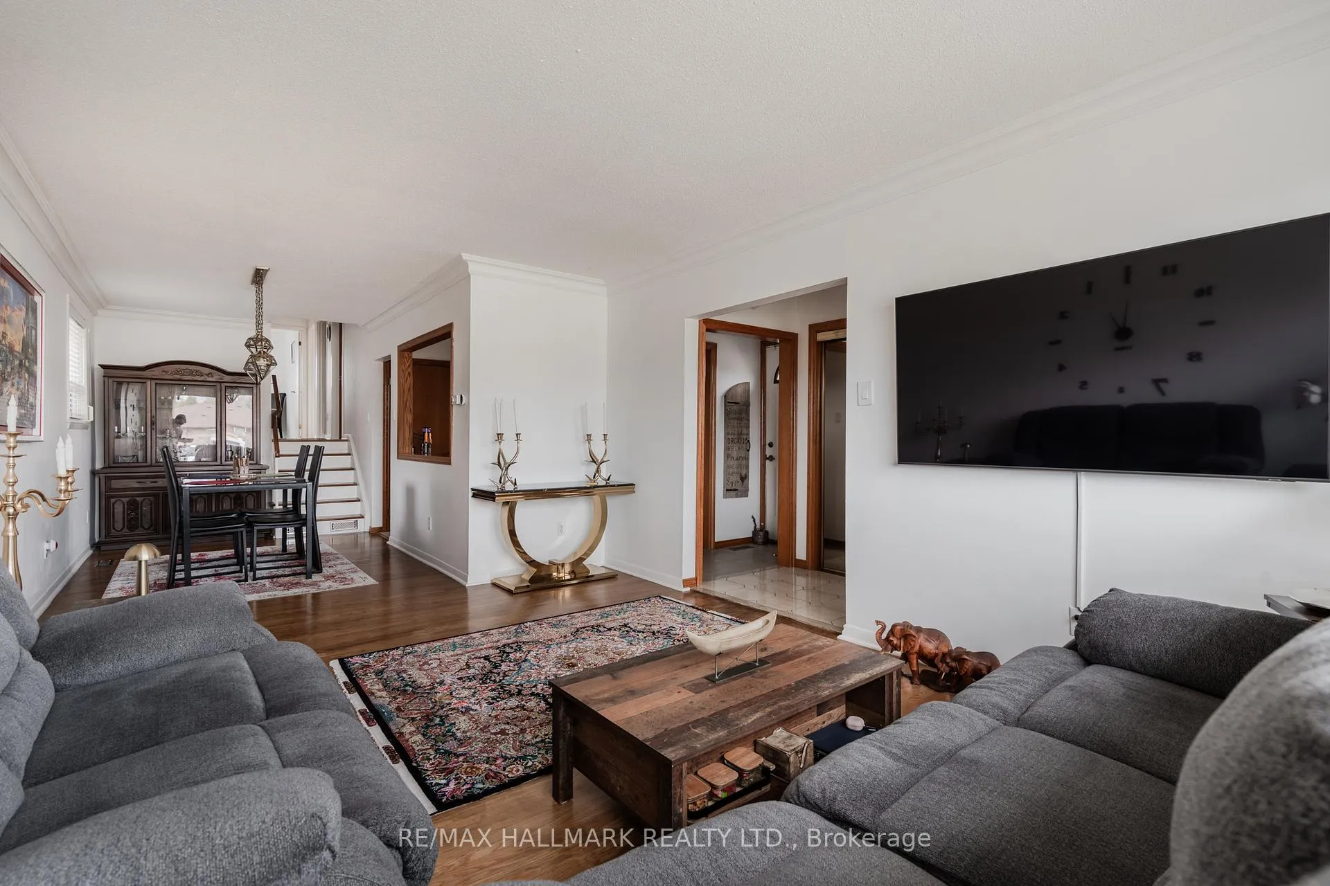 Photo 10 of 15 Dalton Place, Brampton, Southgate — HOMEH