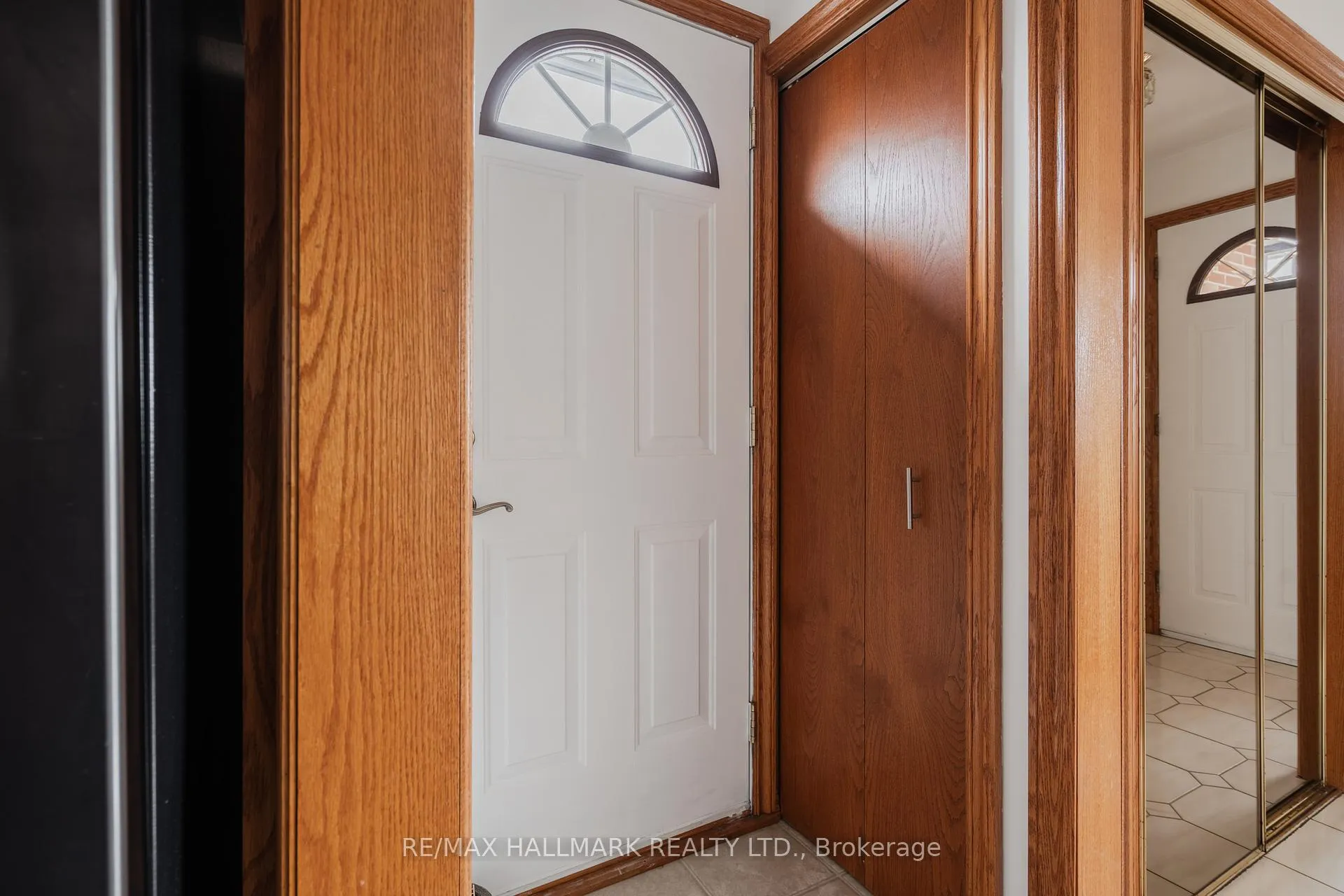 Photo 19 of 15 Dalton Place, Brampton, Southgate — HOMEH