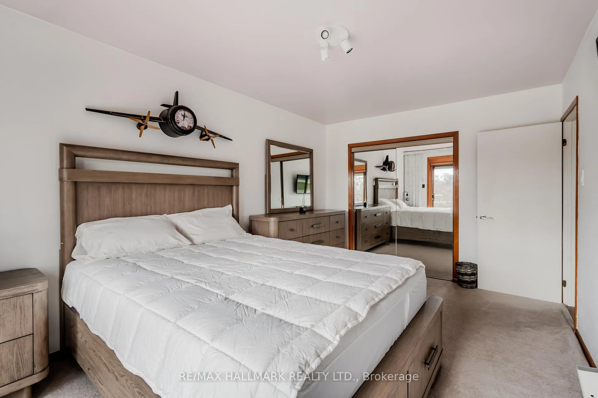 Photo 21 of 15 Dalton Place, Brampton, Southgate — HOMEH