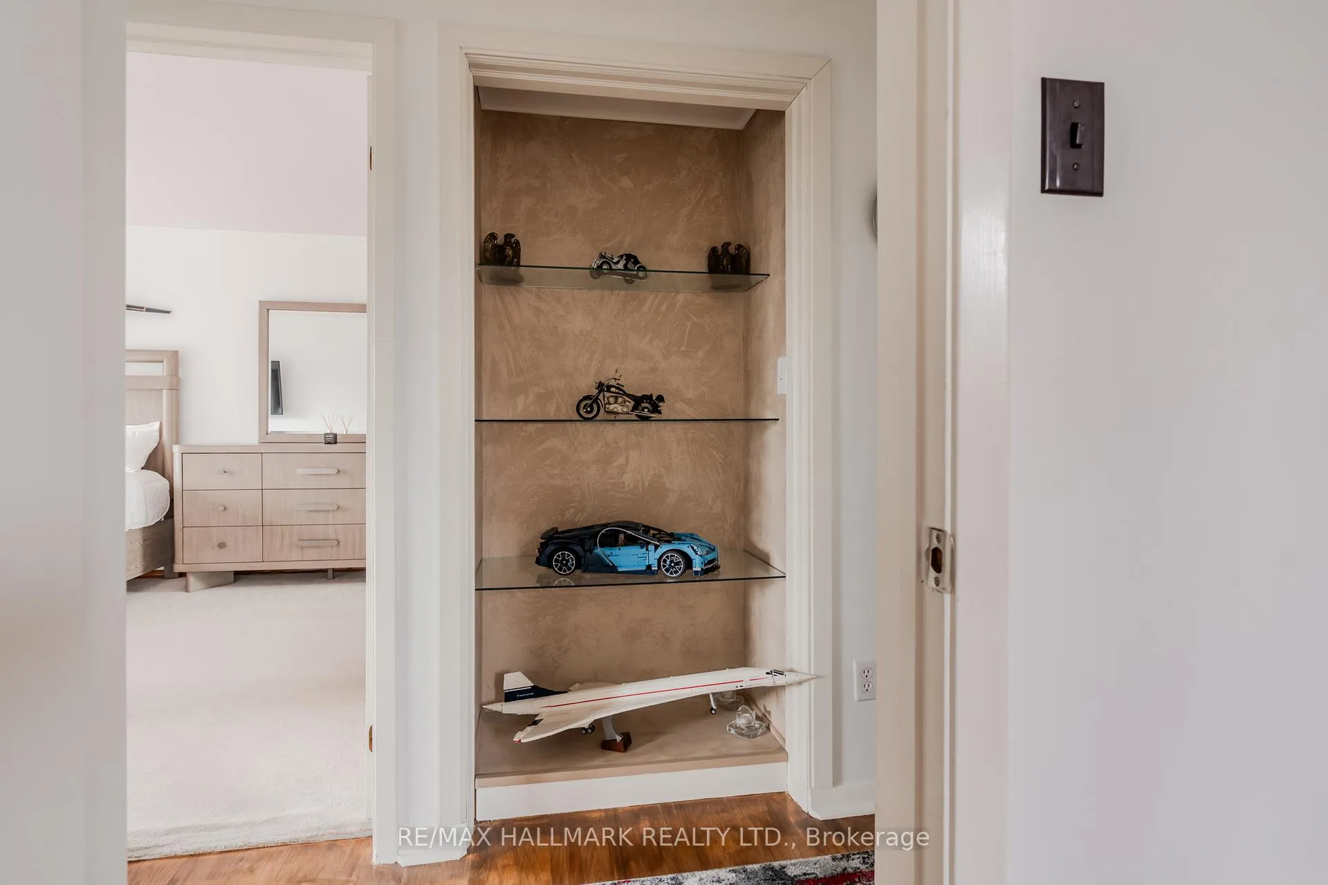 Photo 23 of 15 Dalton Place, Brampton, Southgate — HOMEH