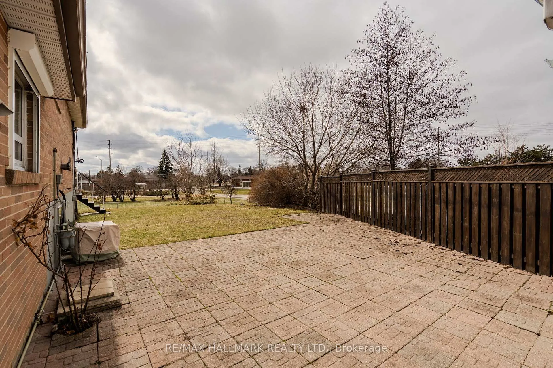 Photo 37 of 15 Dalton Place, Brampton, Southgate — HOMEH