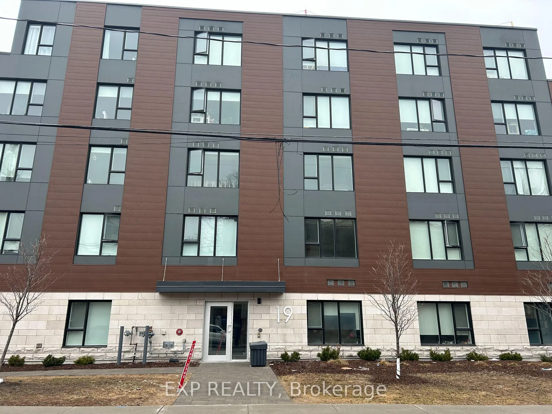 Front of Unit 203, 19 Robinson Avenue