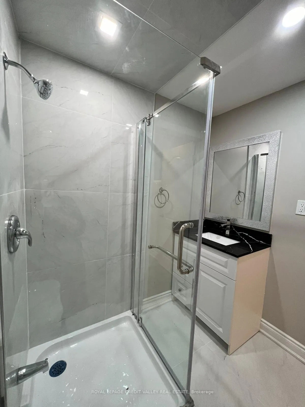 Photo 14 of 62 Eagleridge Drive, Brampton, Brampton North — HOMEH