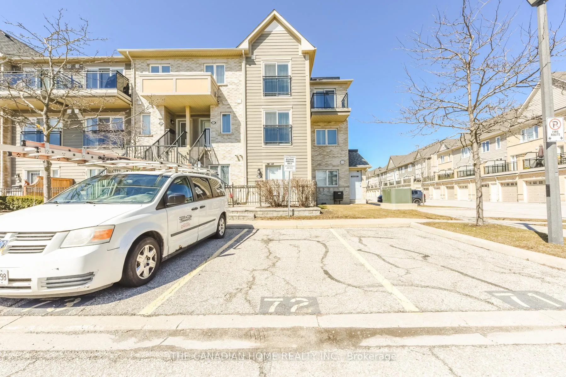 Photo 1 of Unit 83, 60 Fairwood Circle, Brampton, Sandringham-Wellington — HOMEH