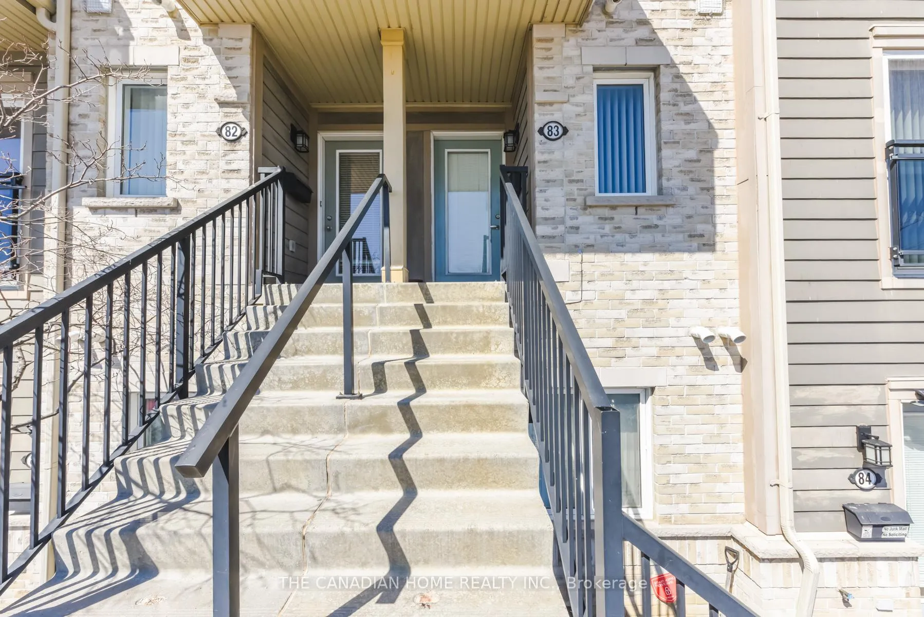 Photo 6 of Unit 83, 60 Fairwood Circle, Brampton, Sandringham-Wellington — HOMEH