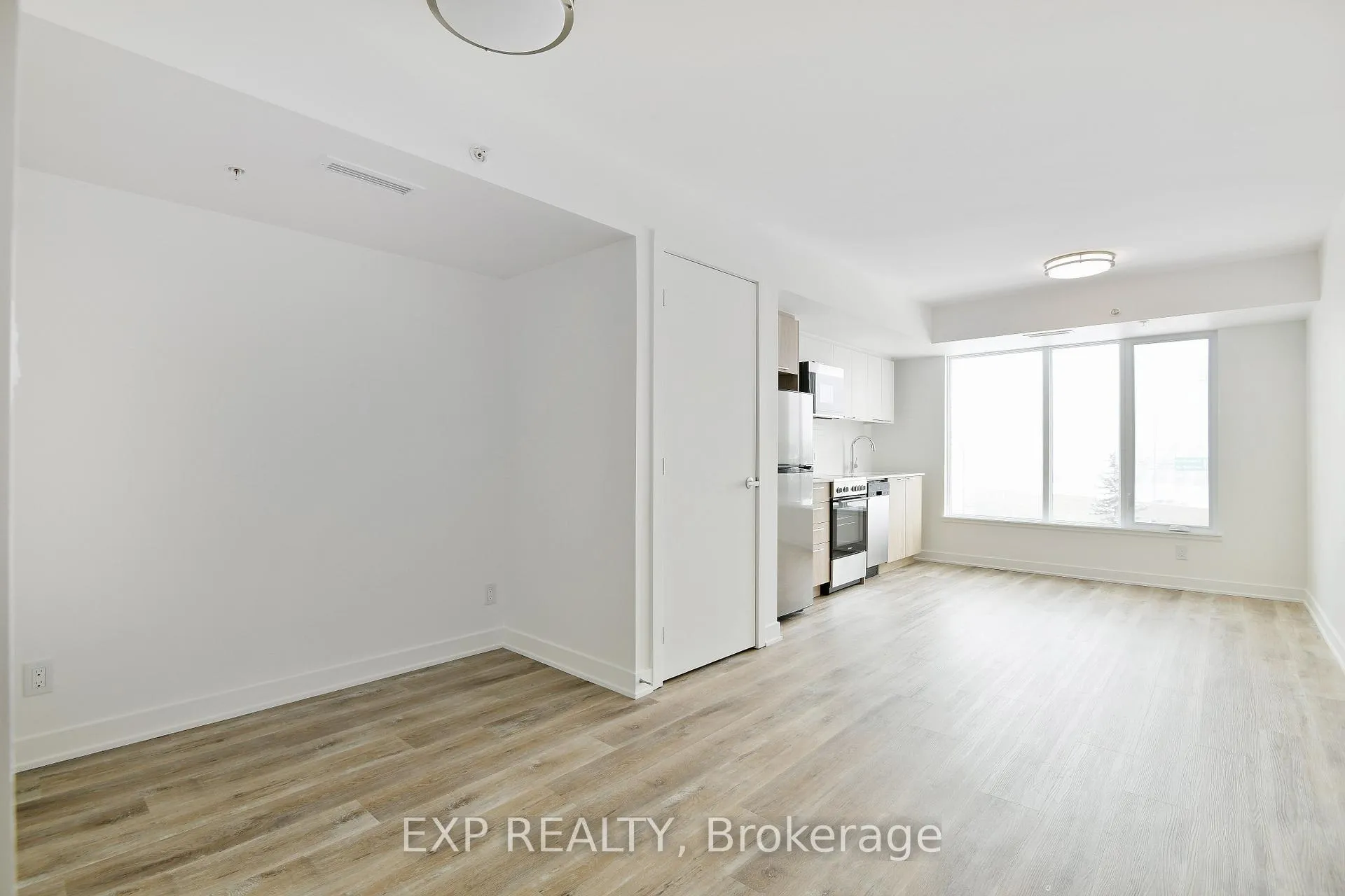 Photo 5 of Unit 302, 134 Robinson Avenue, Ottawa, Sandy Hill — HOMEH