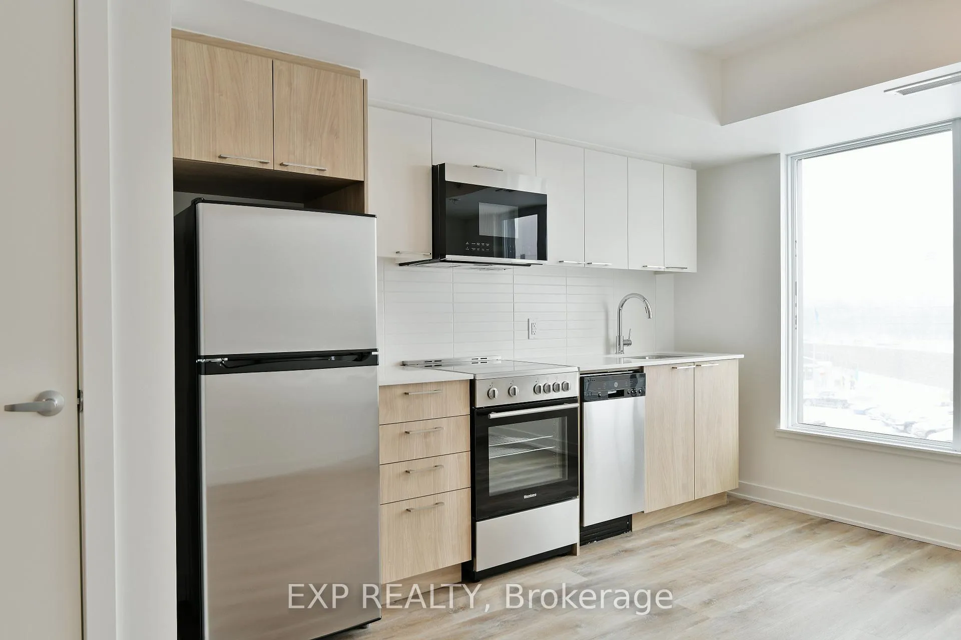 Photo 9 of Unit 302, 134 Robinson Avenue, Ottawa, Sandy Hill — HOMEH
