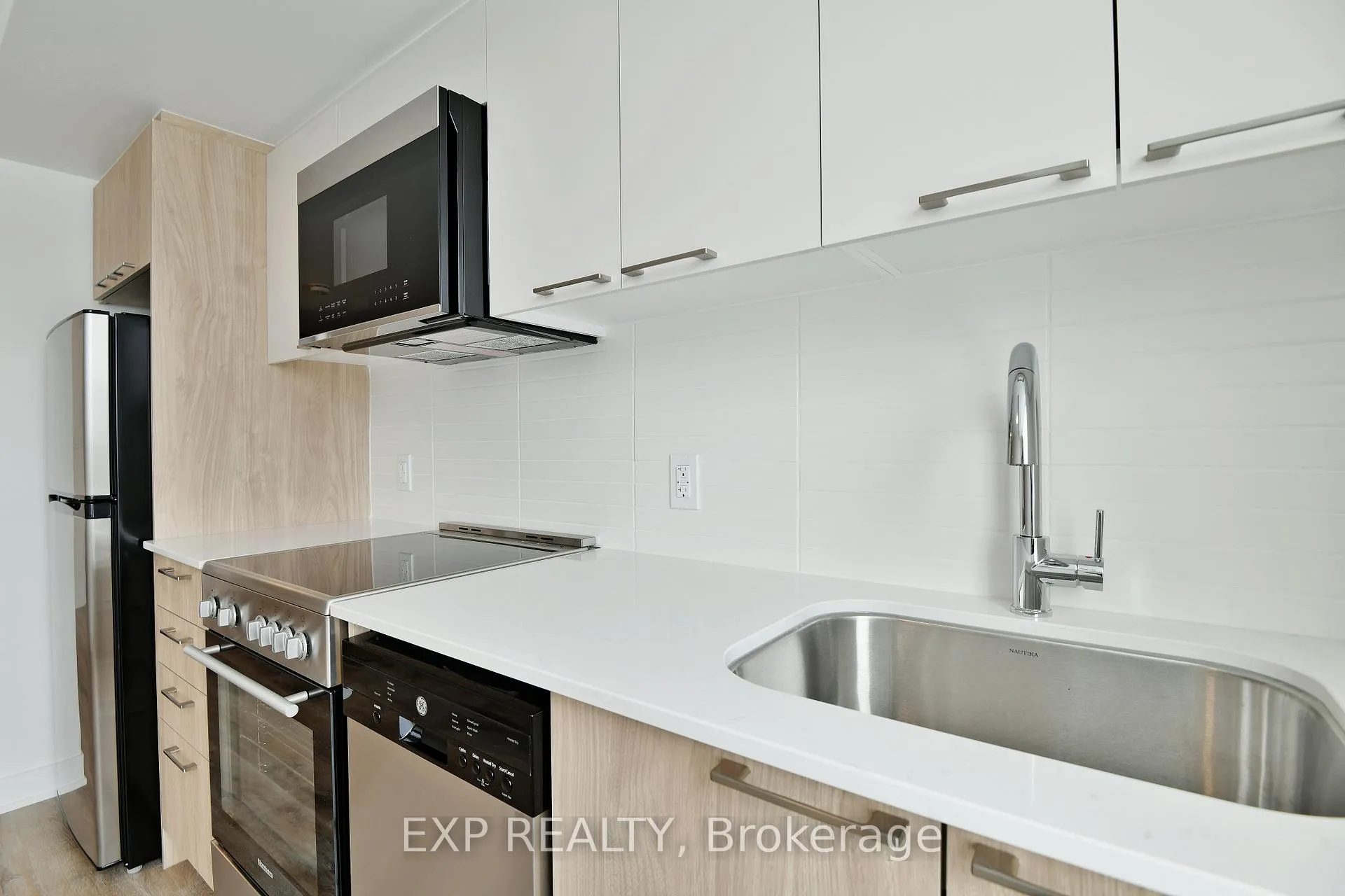 Photo 11 of Unit 302, 134 Robinson Avenue, Ottawa, Sandy Hill — HOMEH