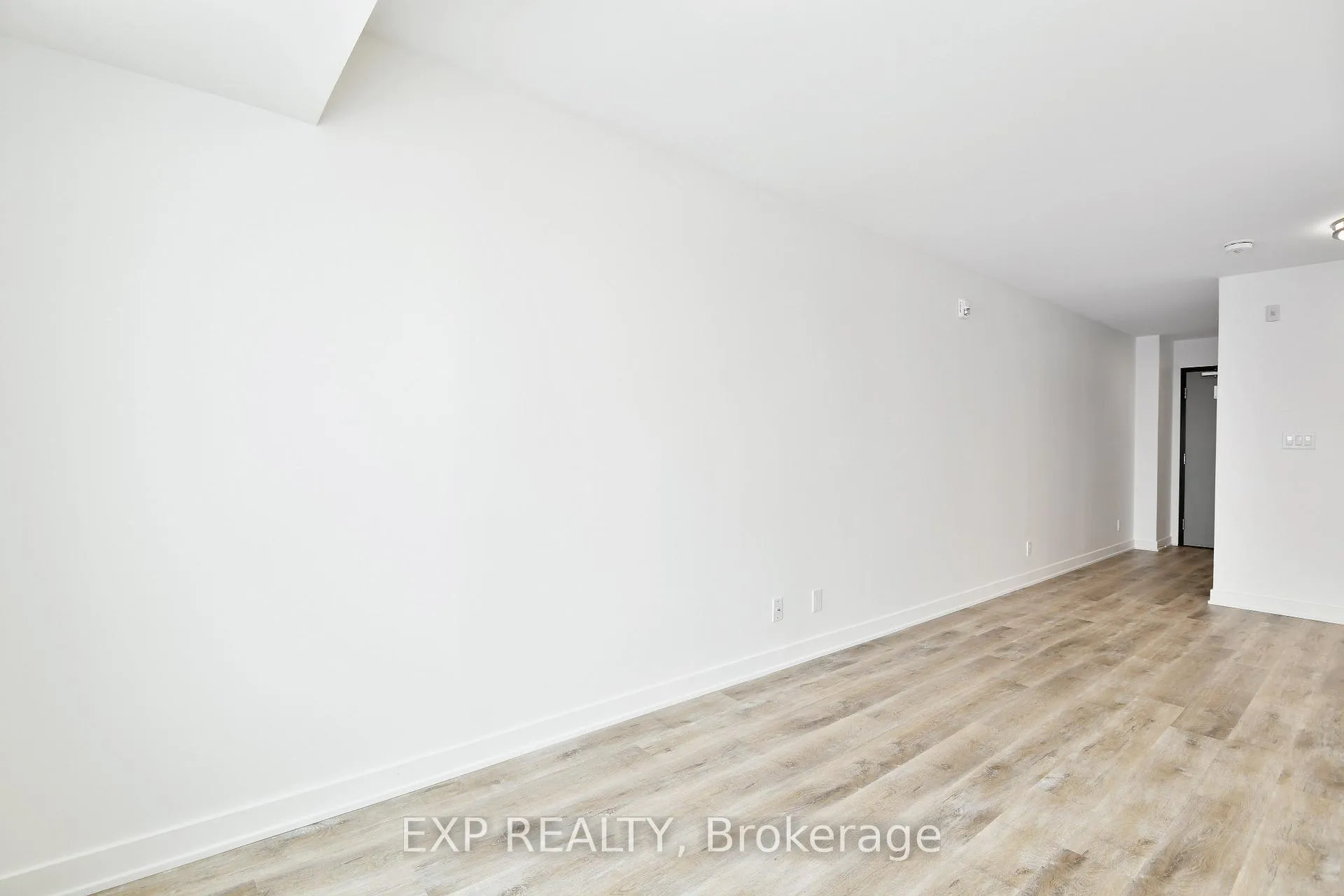 Photo 13 of Unit 302, 134 Robinson Avenue, Ottawa, Sandy Hill — HOMEH