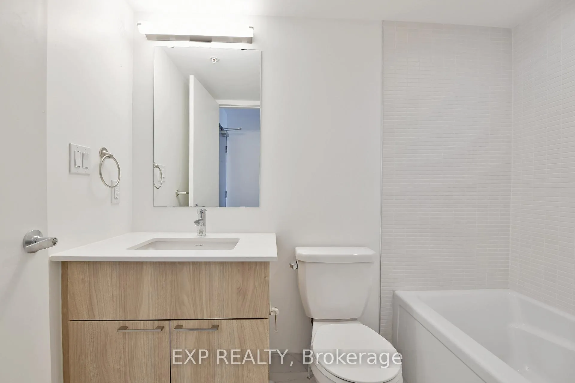 Photo 15 of Unit 302, 134 Robinson Avenue, Ottawa, Sandy Hill — HOMEH
