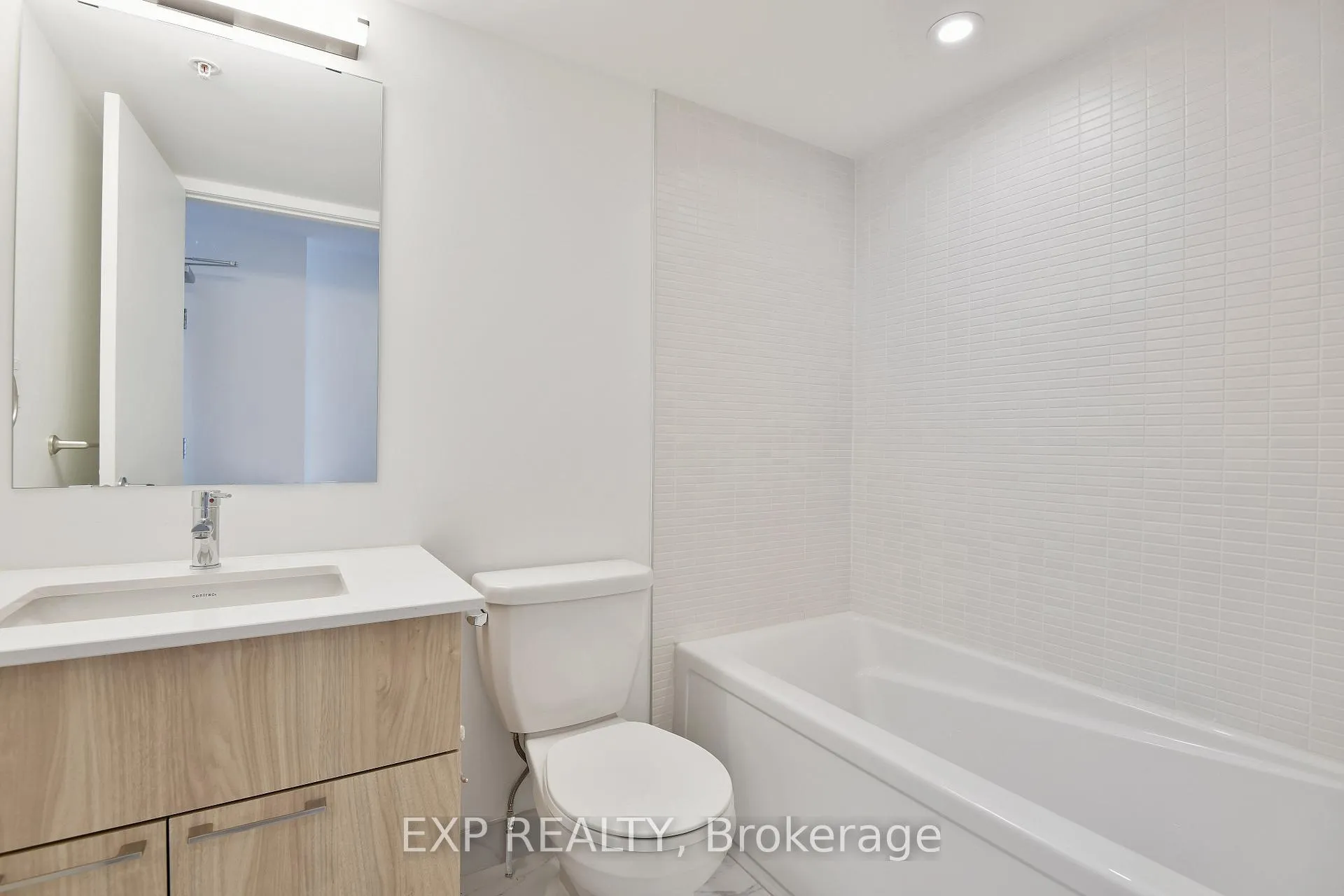 Photo 16 of Unit 302, 134 Robinson Avenue, Ottawa, Sandy Hill — HOMEH