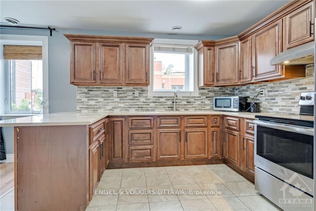 Photo 3 of Unit B, 462 Rideau Street, Ottawa, Sandy Hill — HOMEH