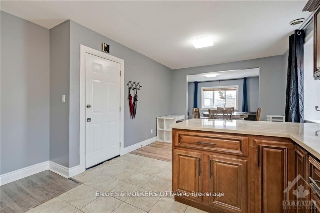 Photo 4 of Unit B, 462 Rideau Street, Ottawa, Sandy Hill — HOMEH