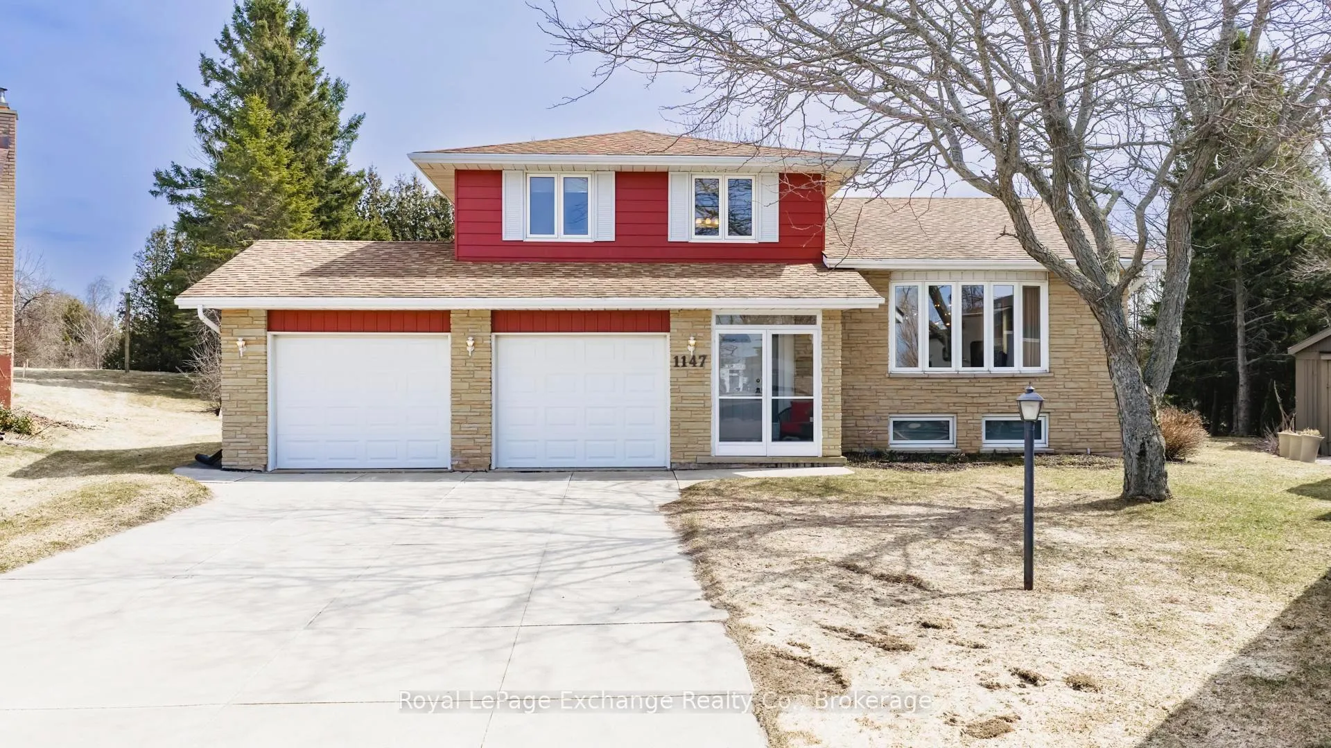 Front of 1147 Knights Court