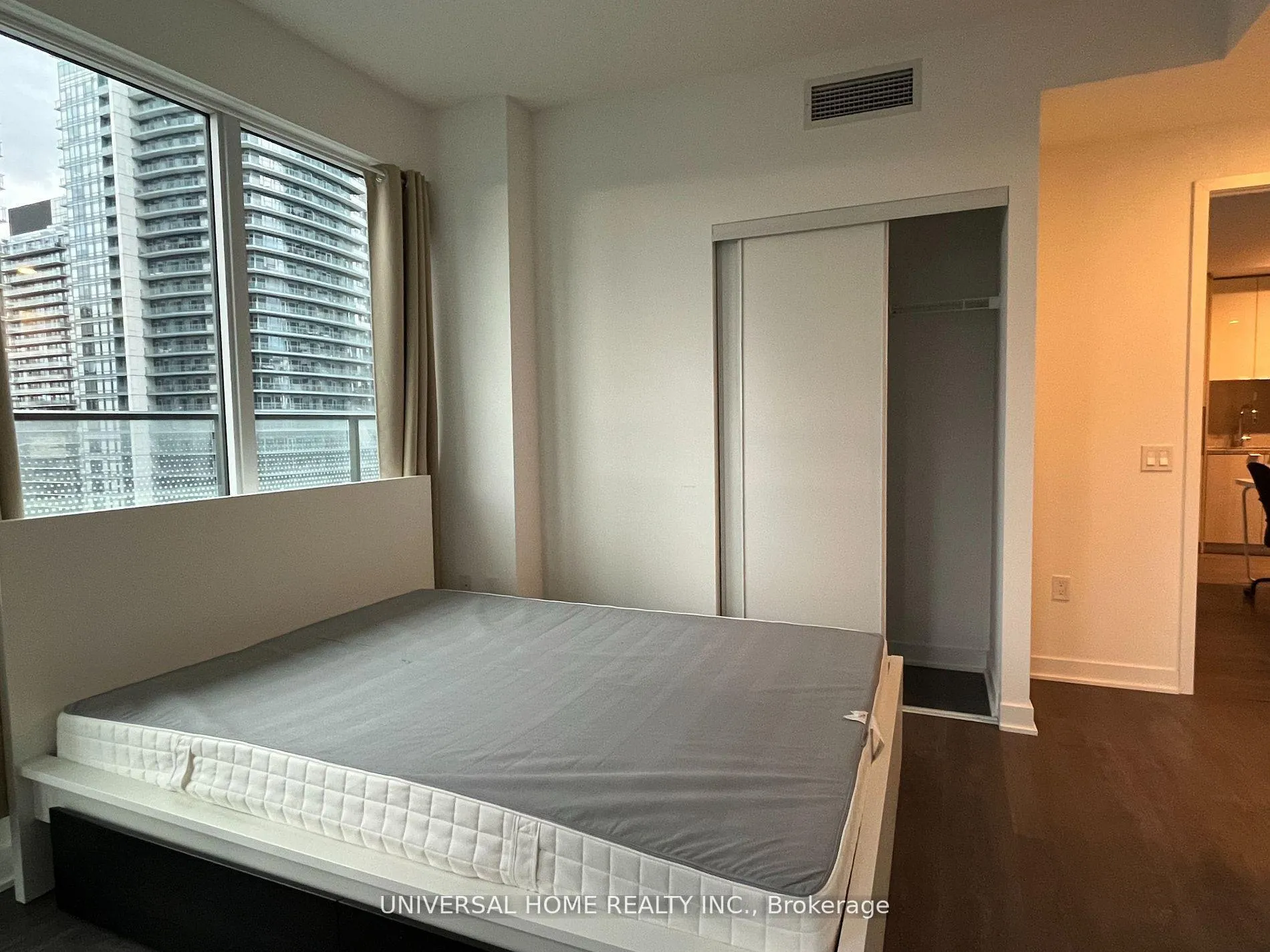 Photo 7 of Unit 3105N, 125 Blue Jays Way, Toronto, Waterfront Communities — HOMEH