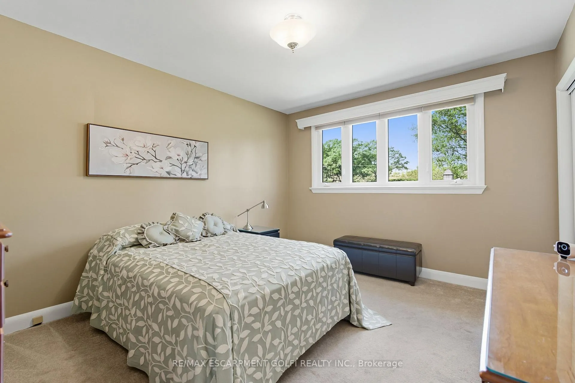 Photo 16 of 894 Bishop Place, Hamilton, Ancaster — HOMEH