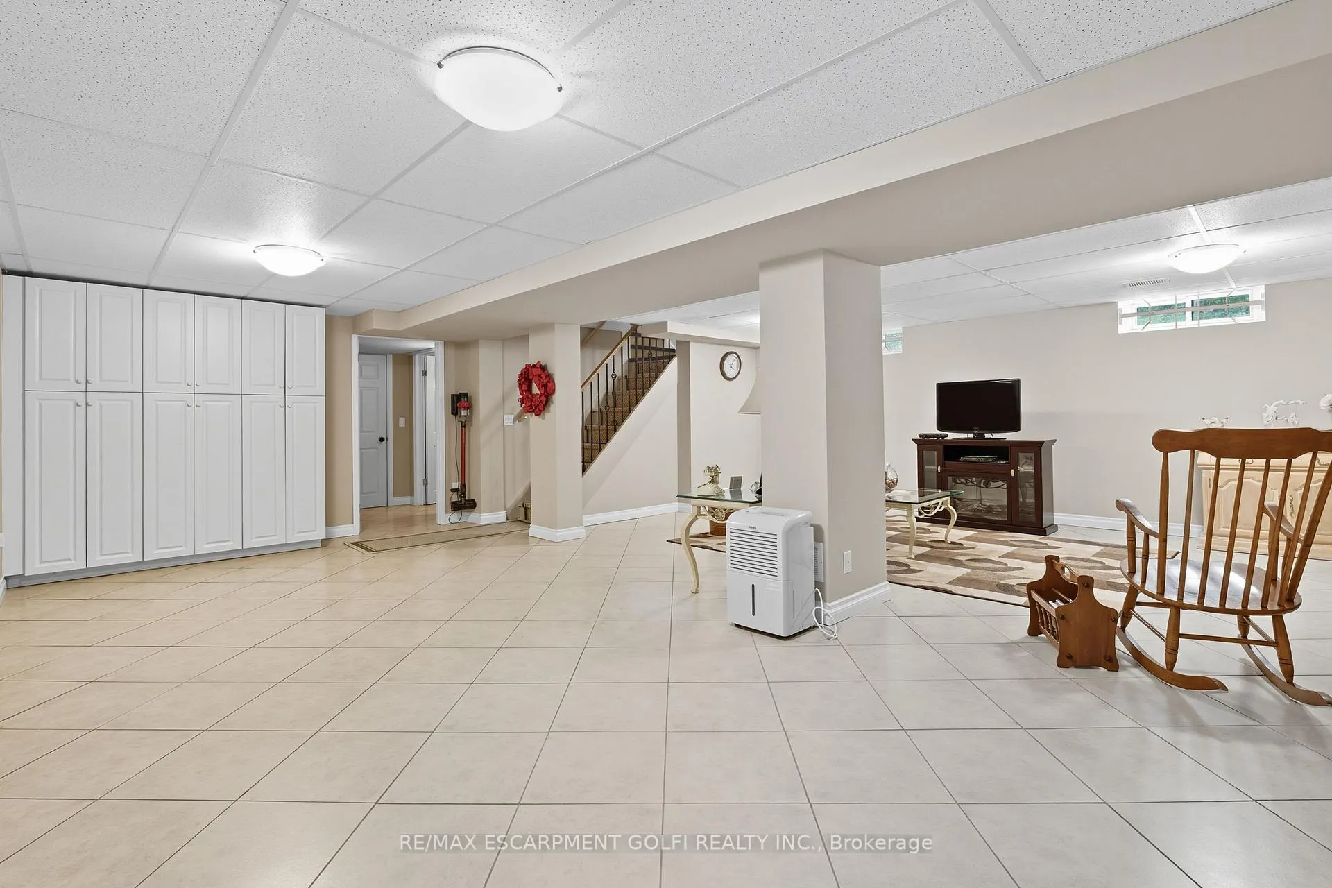 Photo 25 of 894 Bishop Place, Hamilton, Ancaster — HOMEH
