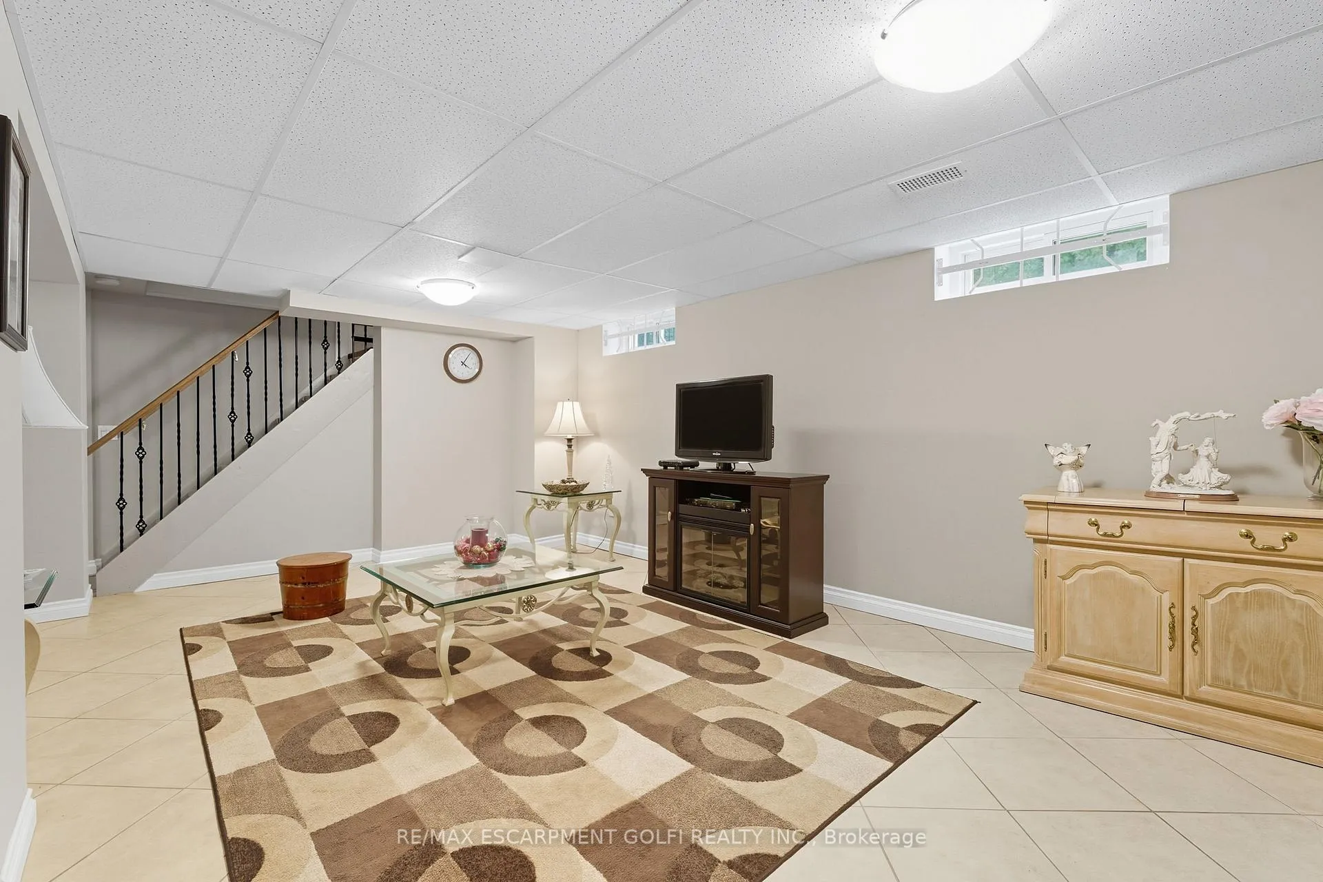 Photo 26 of 894 Bishop Place, Hamilton, Ancaster — HOMEH