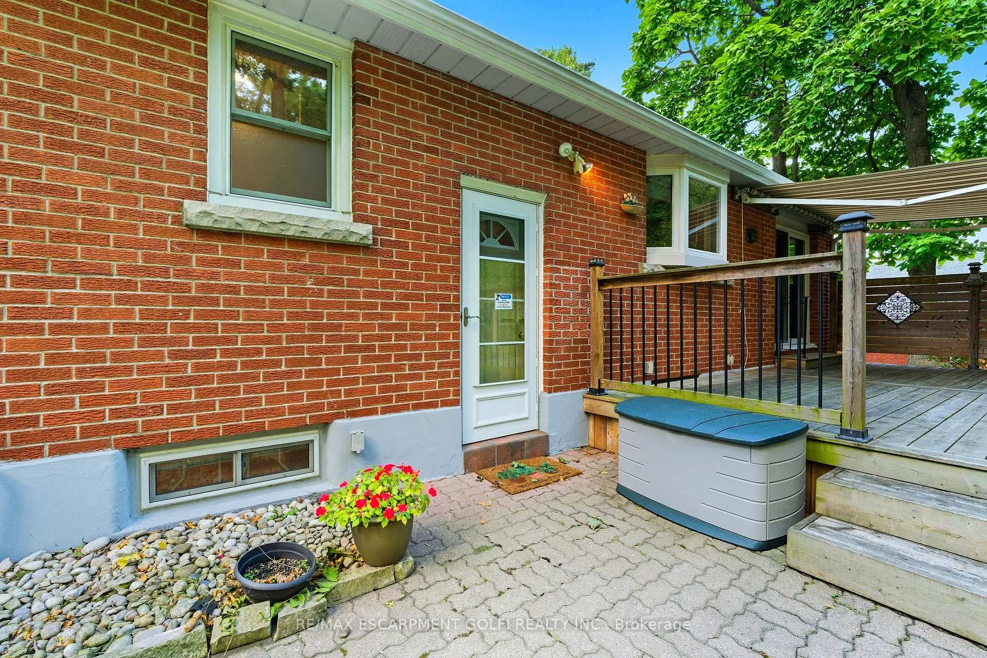 Photo 34 of 894 Bishop Place, Hamilton, Ancaster — HOMEH