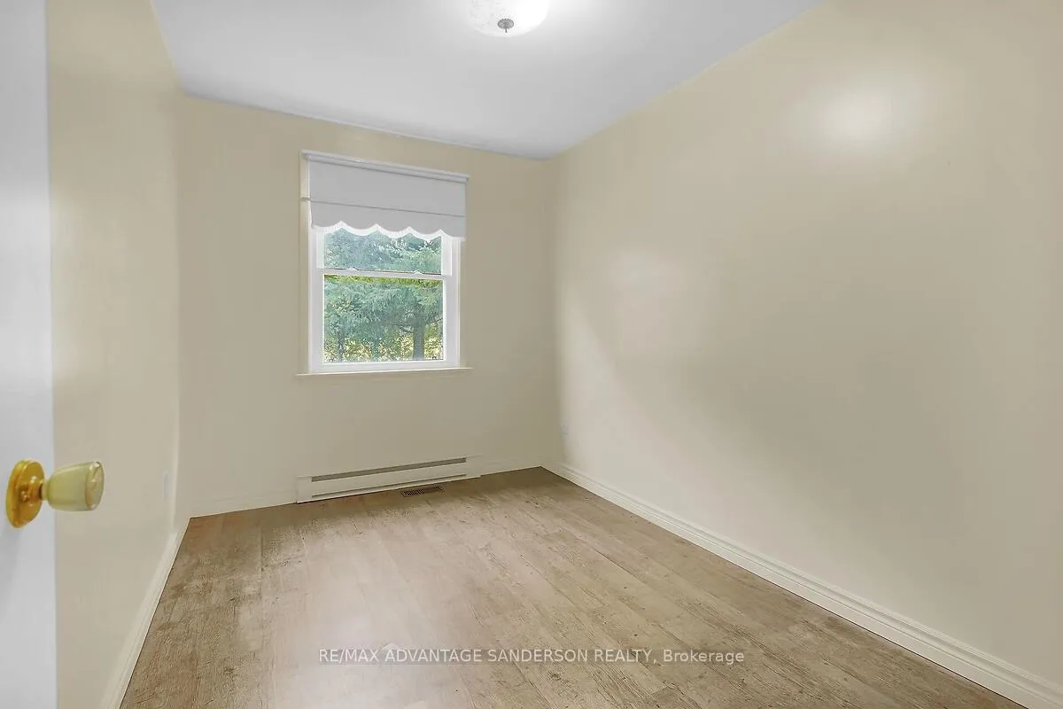 Photo 21 of 9 James Street, Middlesex Centre, Poplar Hill — HOMEH