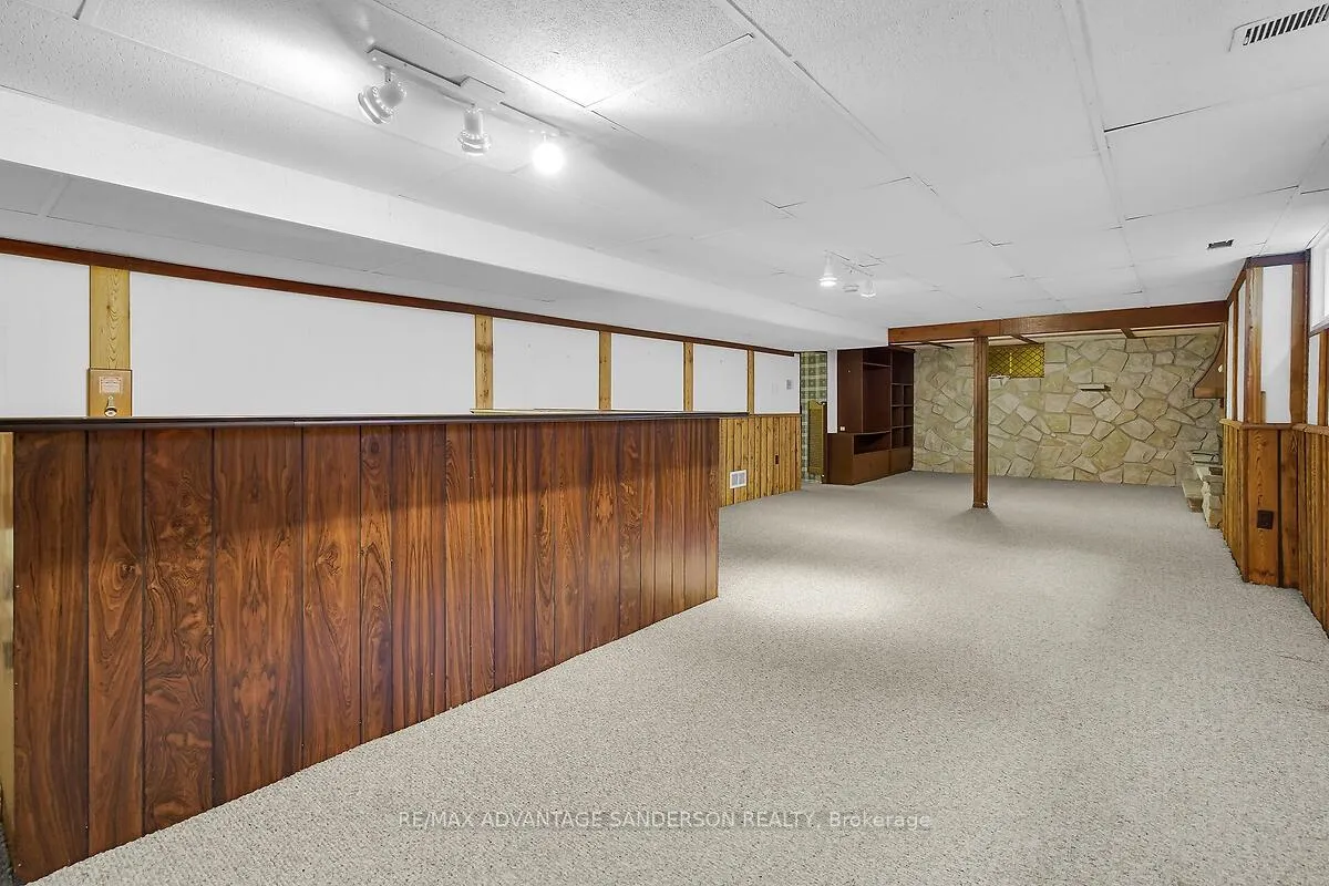 Photo 30 of 9 James Street, Middlesex Centre, Poplar Hill — HOMEH