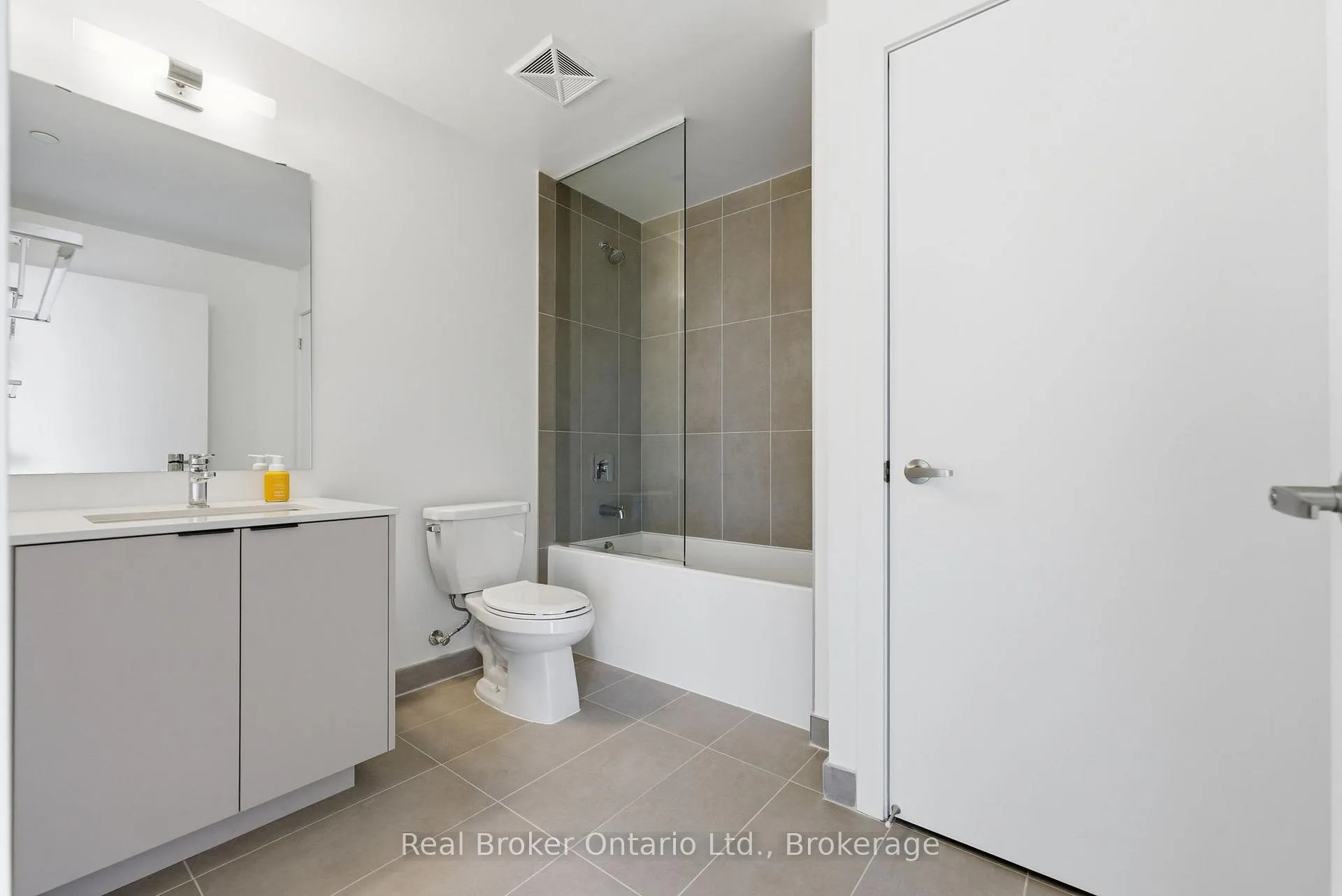 Photo 14 of Unit 1210, 2088 James Street, Burlington, Brant — HOMEH