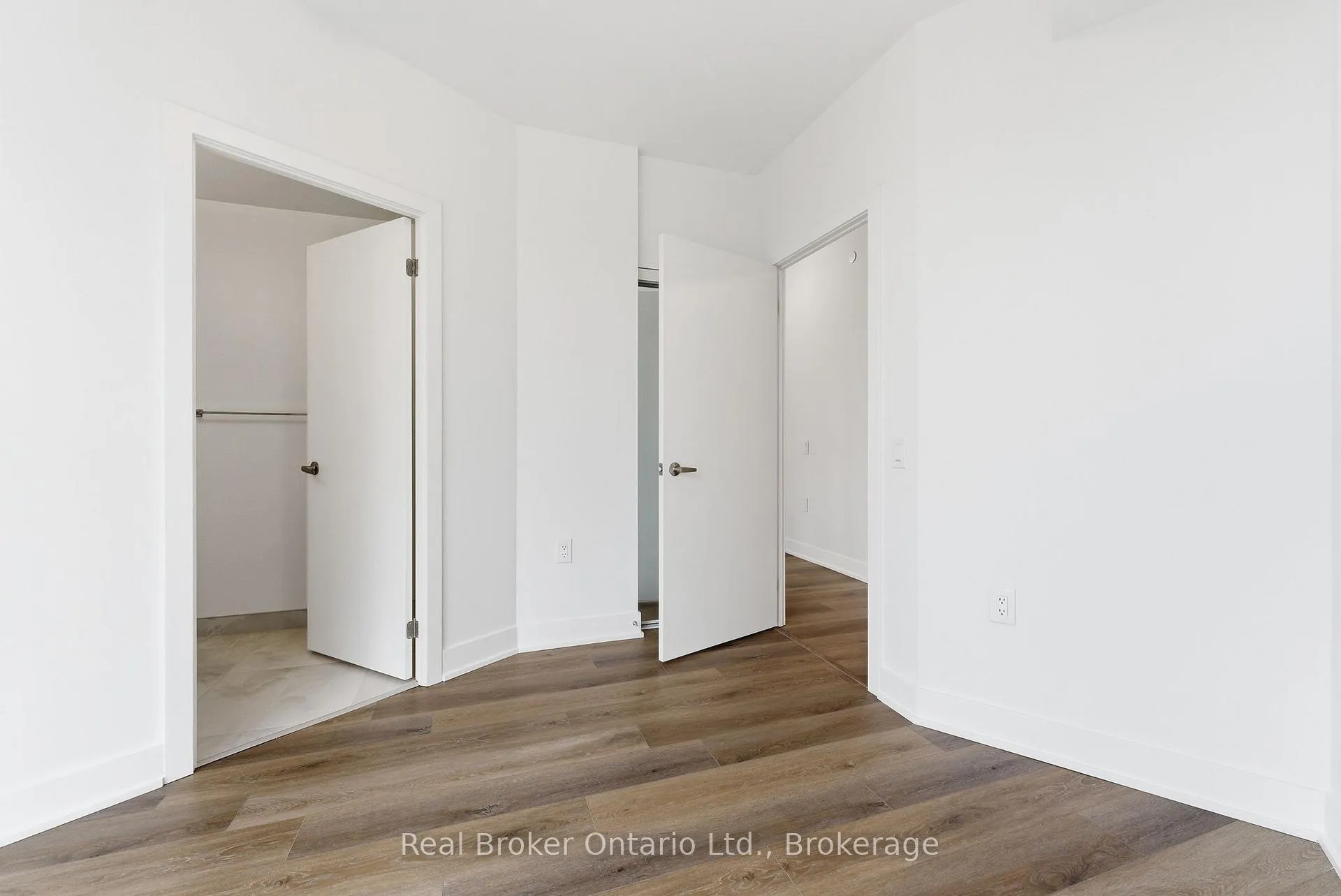 Photo 17 of Unit 1210, 2088 James Street, Burlington, Brant — HOMEH