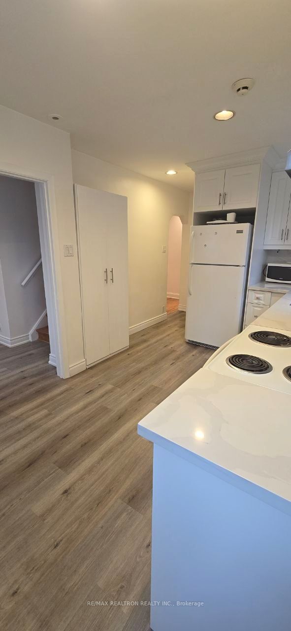 Photo 7 of 406 Glengarry Avenue, Toronto, Lawrence Park North — HOMEH