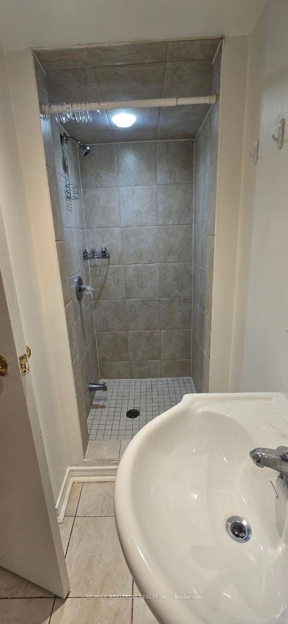 Photo 20 of 406 Glengarry Avenue, Toronto, Lawrence Park North — HOMEH