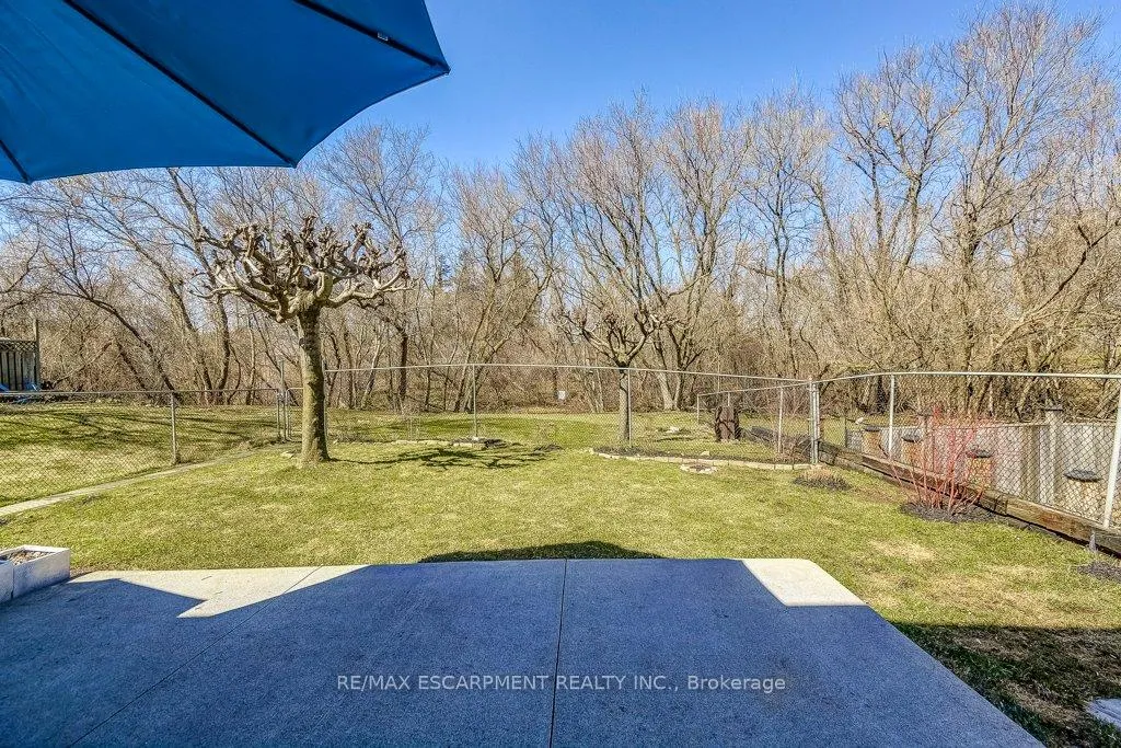 Photo 28 of 2405 Malcom Crescent, Burlington, Brant Hills — HOMEH