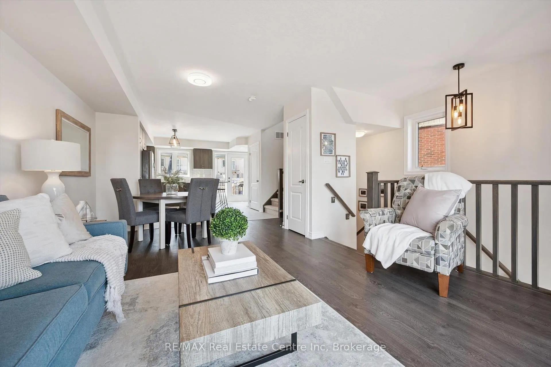 Photo 8 of Unit 9, 126 Watson Parkway N, Guelph, Grange Road — HOMEH