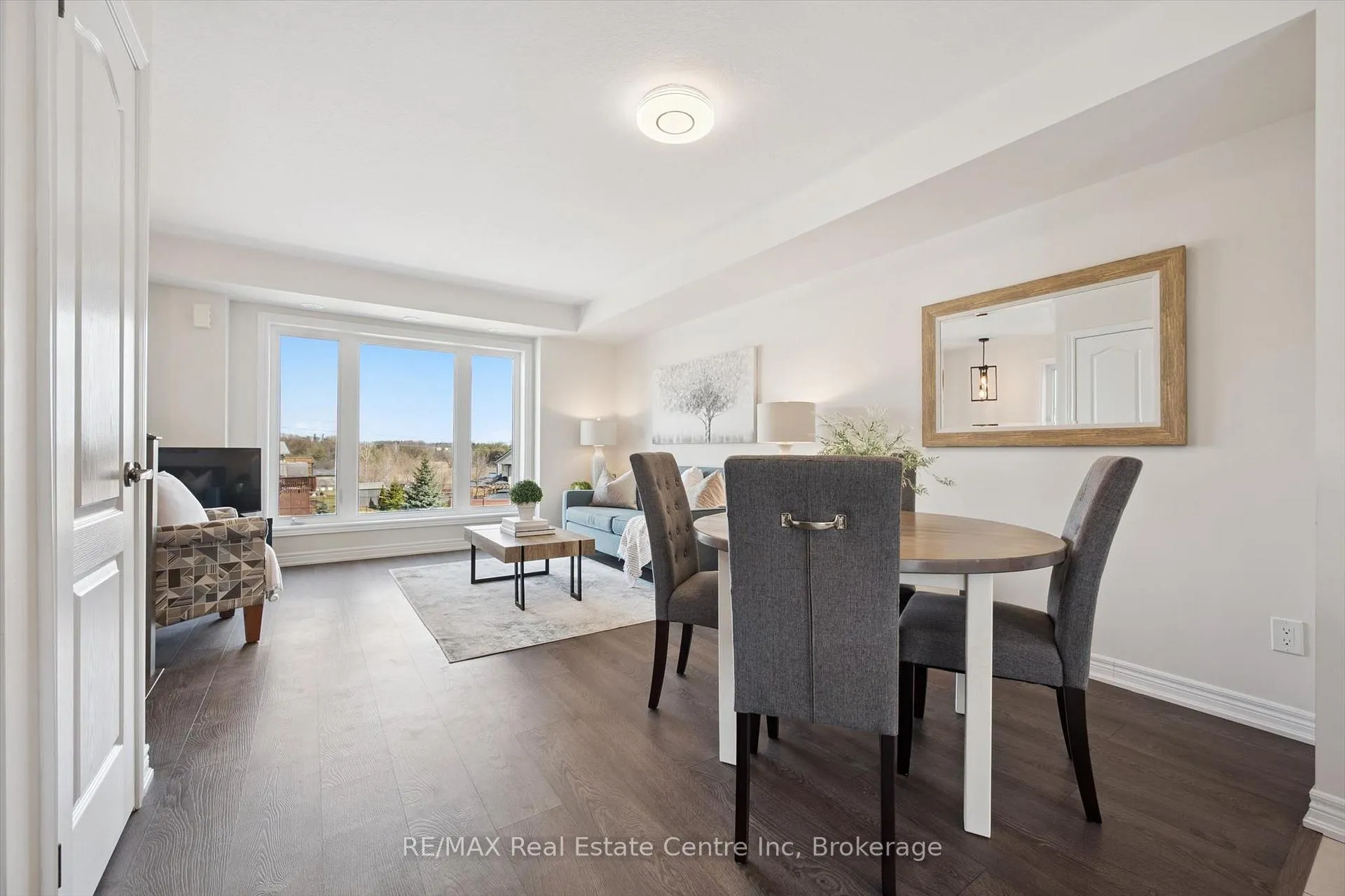 Photo 9 of Unit 9, 126 Watson Parkway N, Guelph, Grange Road — HOMEH