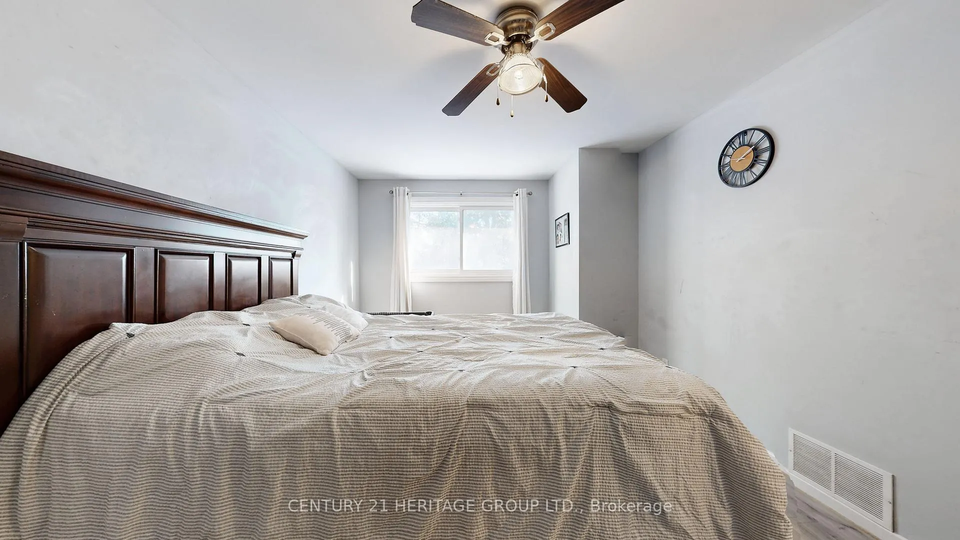 Photo 22 of 795 Greenfield Crescent, Newmarket, Huron Heights-Leslie Valley — HOMEH