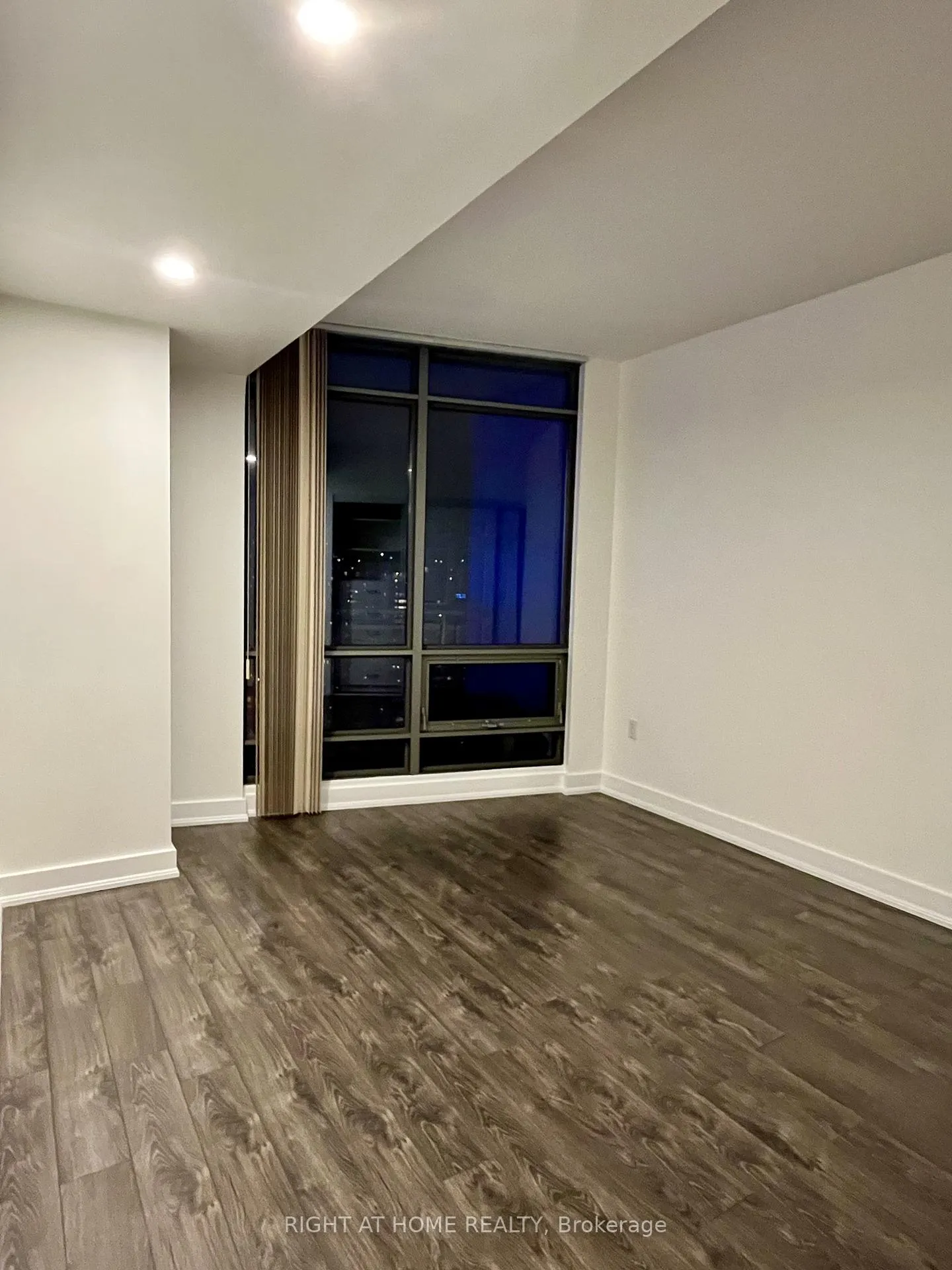 Photo 7 of Unit 3101, 5 Mariner Terrace, Toronto, Waterfront Communities — HOMEH