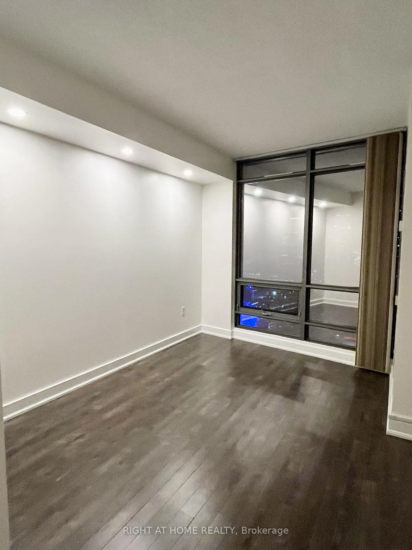 Photo 8 of Unit 3101, 5 Mariner Terrace, Toronto, Waterfront Communities — HOMEH