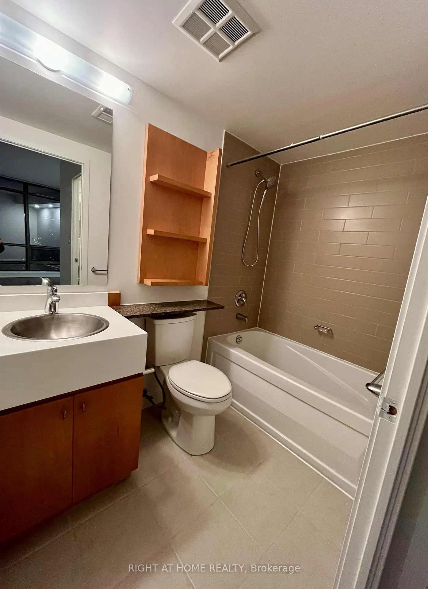 Photo 10 of Unit 3101, 5 Mariner Terrace, Toronto, Waterfront Communities — HOMEH