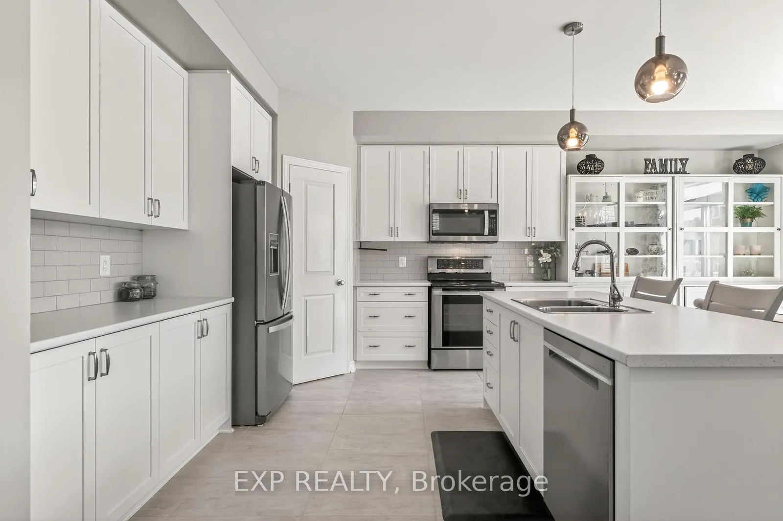 Photo 9 of 690 Parade Drive, Ottawa, Stittsville (South) — HOMEH